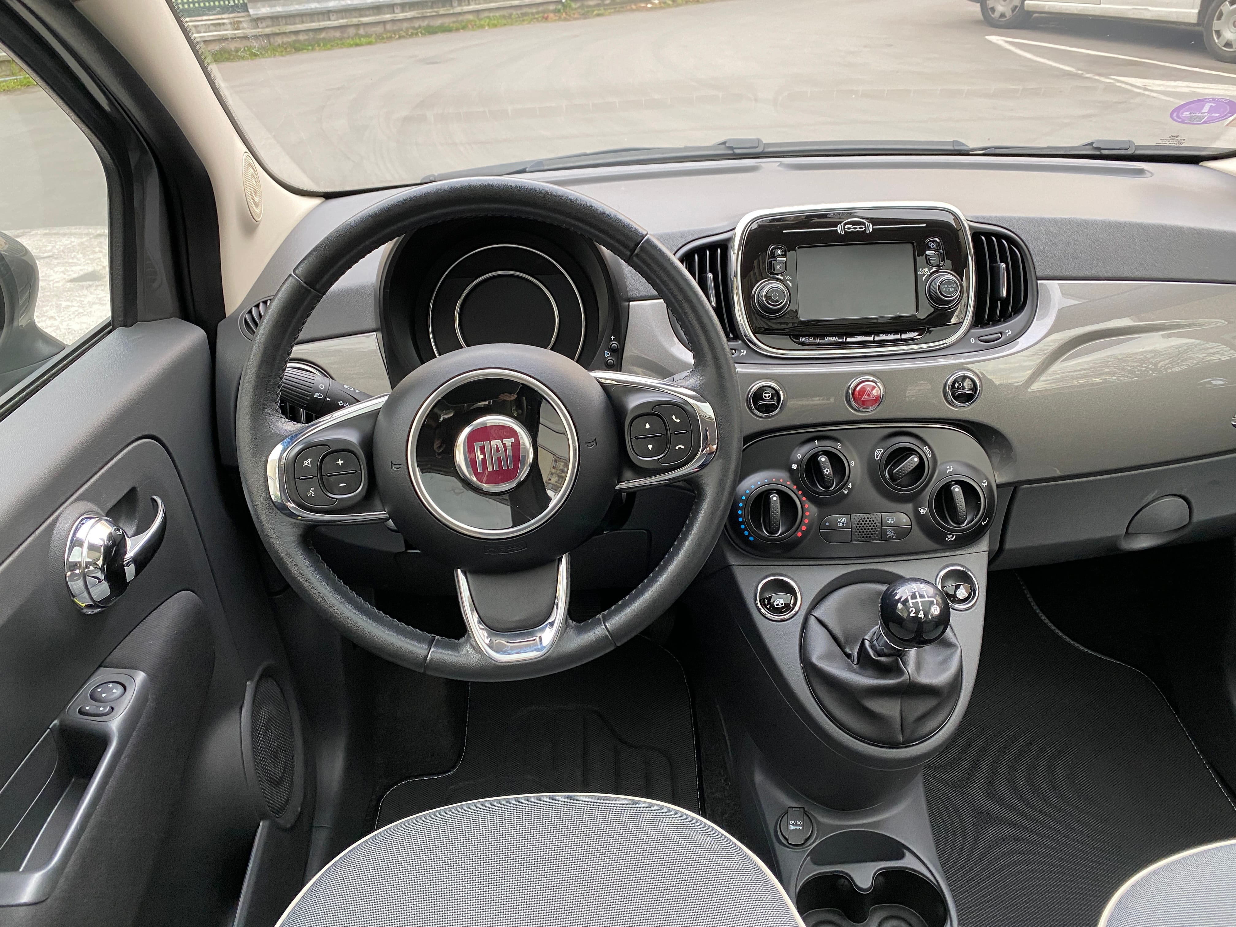 Fiat 500 673 avec Entrée audio / iPod