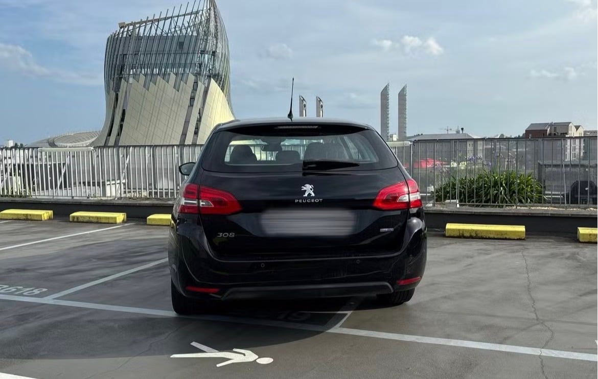 Peugeot 308 SW avec GPS