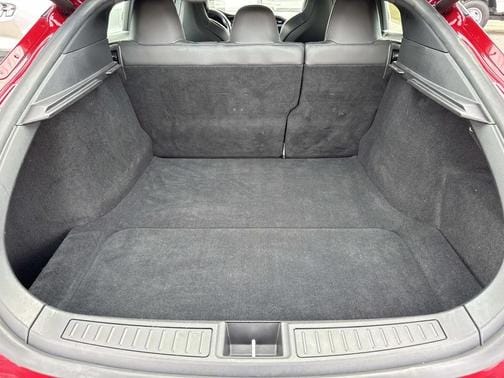 Tesla Model S 75D med GPS