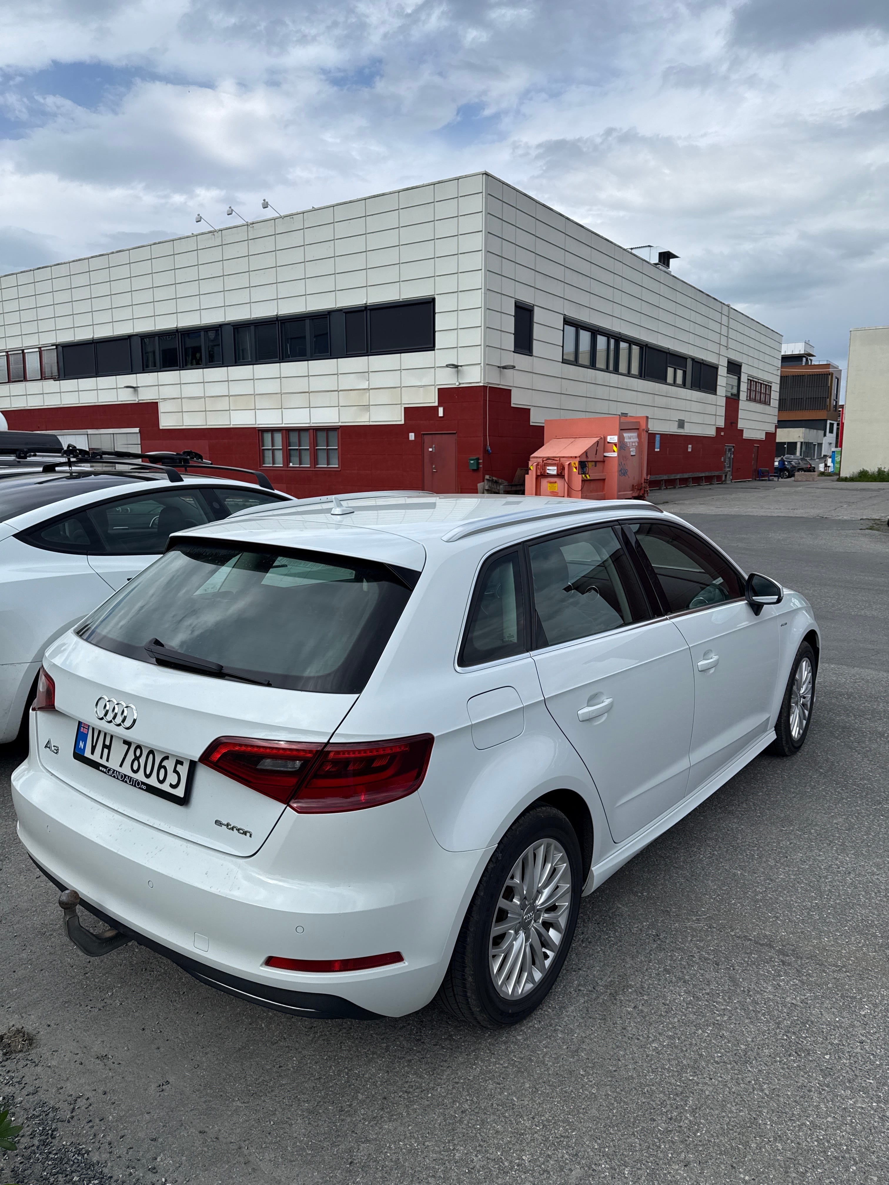 Audi A3 Sportback e-tron med Aircondition