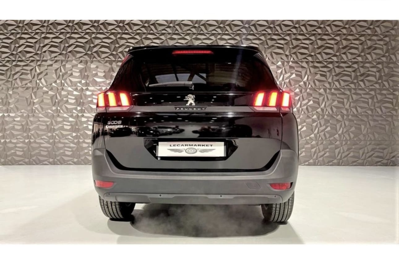 Peugeot 5008 avec Entrée audio / iPod
