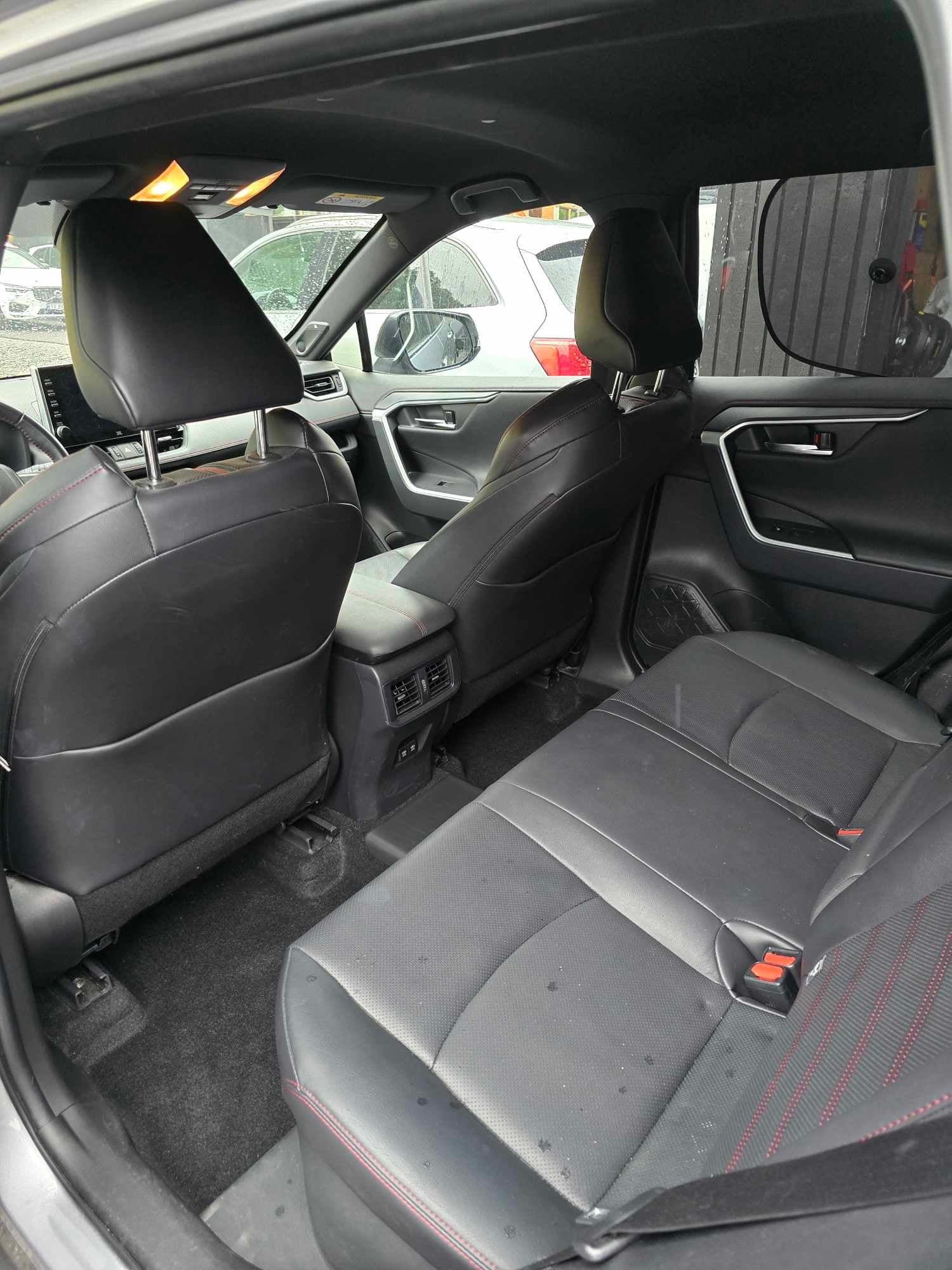 Toyota RAV 4 Hybrid med Bluetooth audio