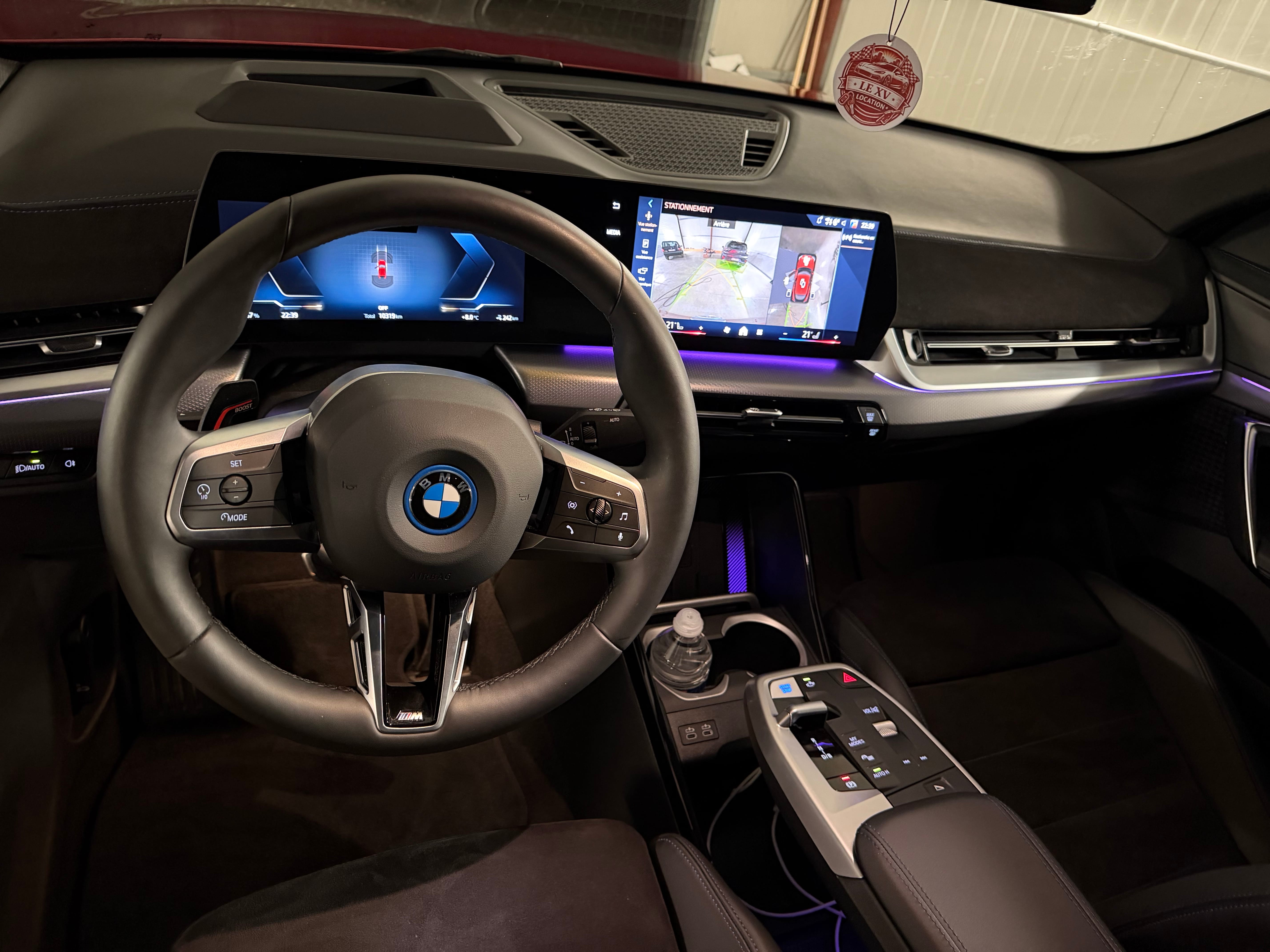 BMW iX2 eDrive20 avec Dashcam