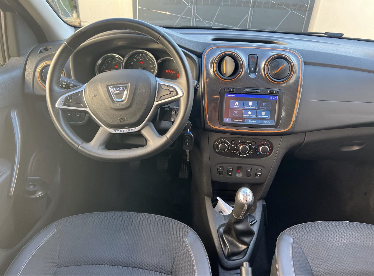 Dacia Logan MCV avec Audio Bluetooth