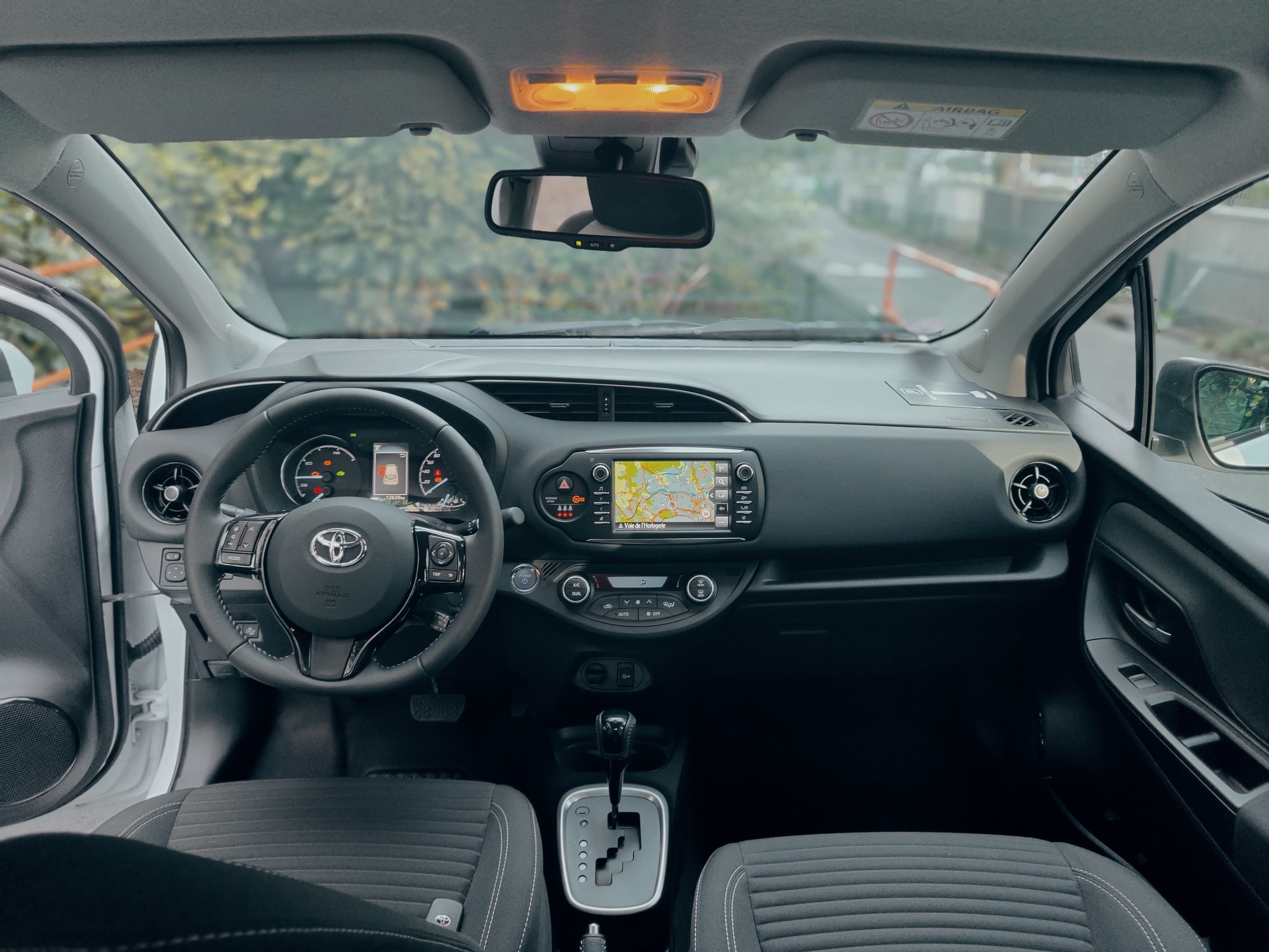 Toyota Yaris Hybride avec Régulateur de vitesse