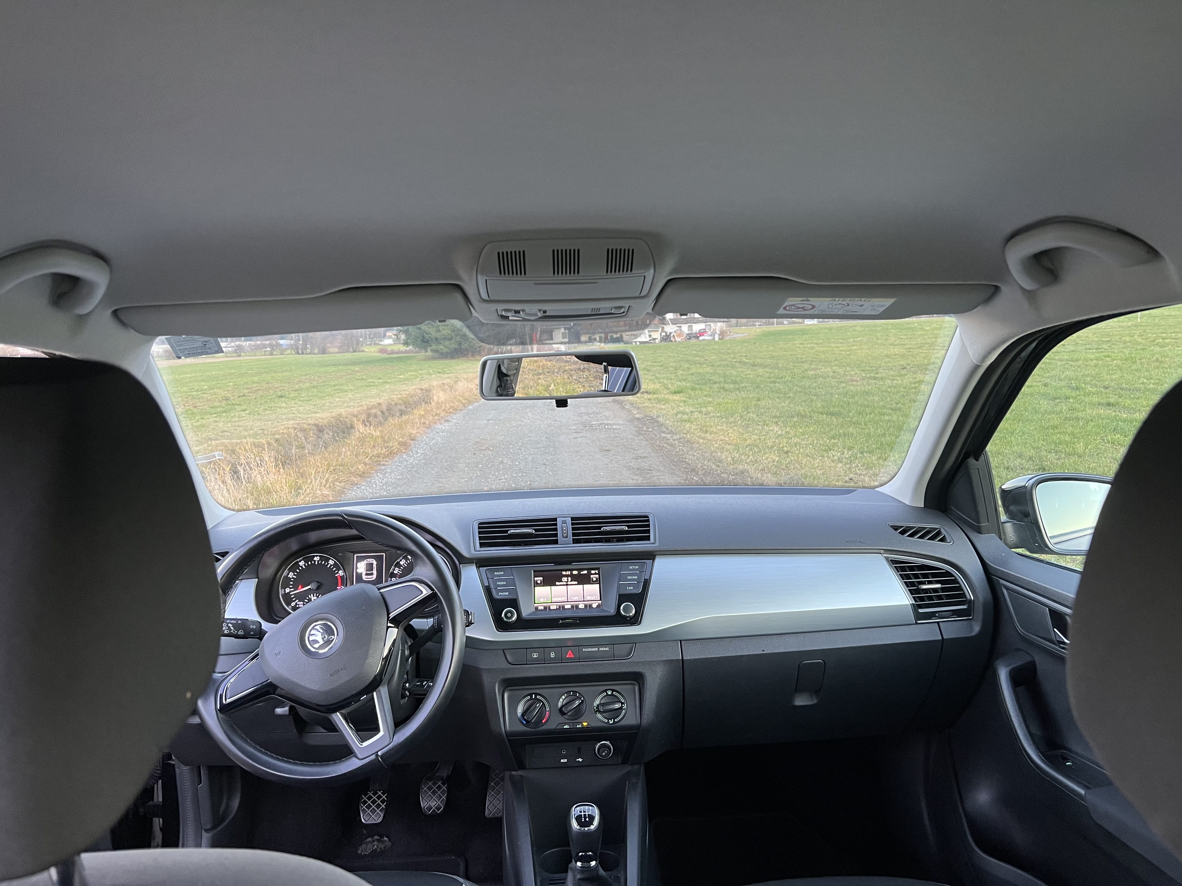 Skoda Fabia Kombi 1.0 TSI mit Kindersitz