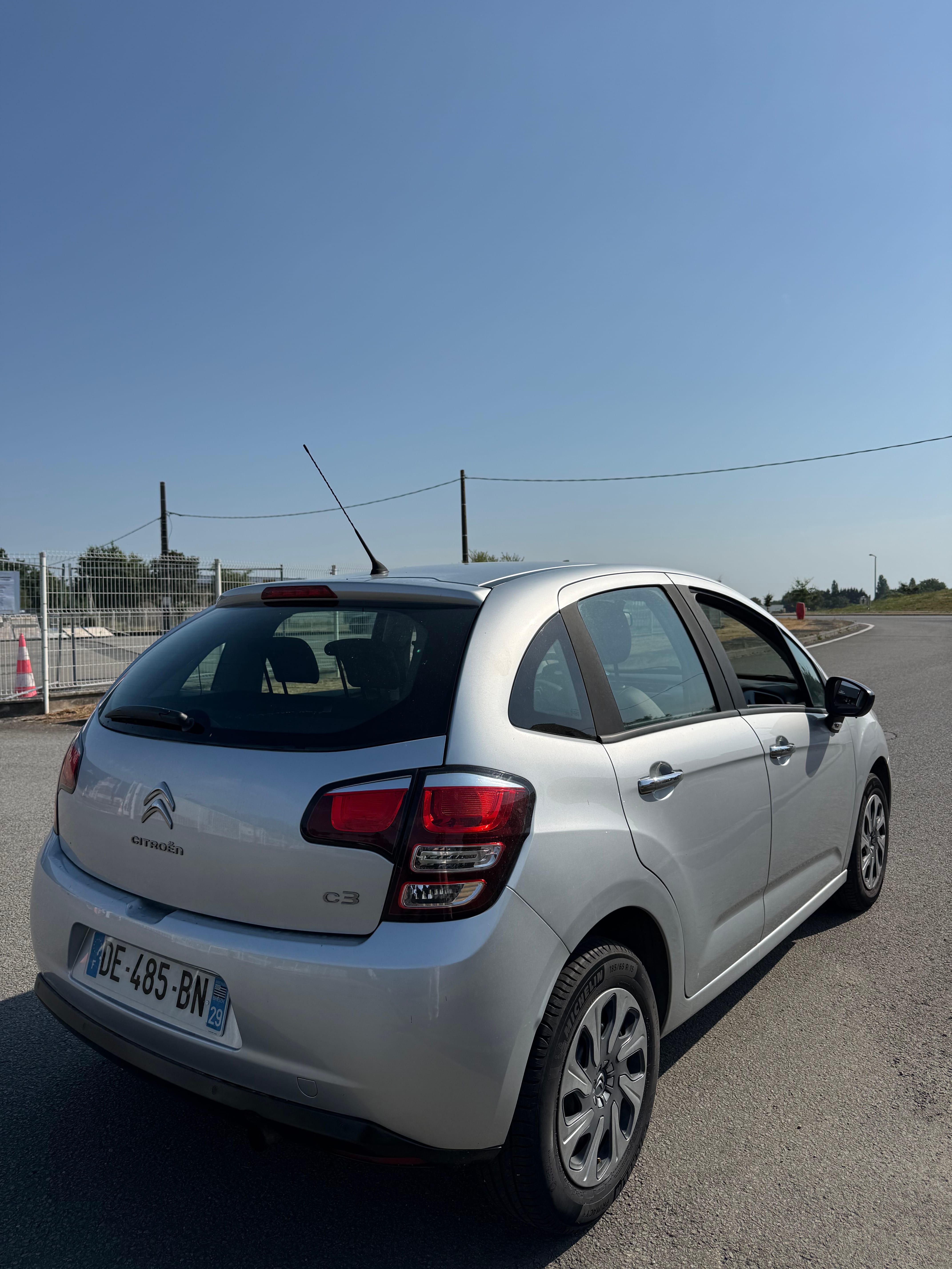 Citroen C3 mit Rückfahrkamera