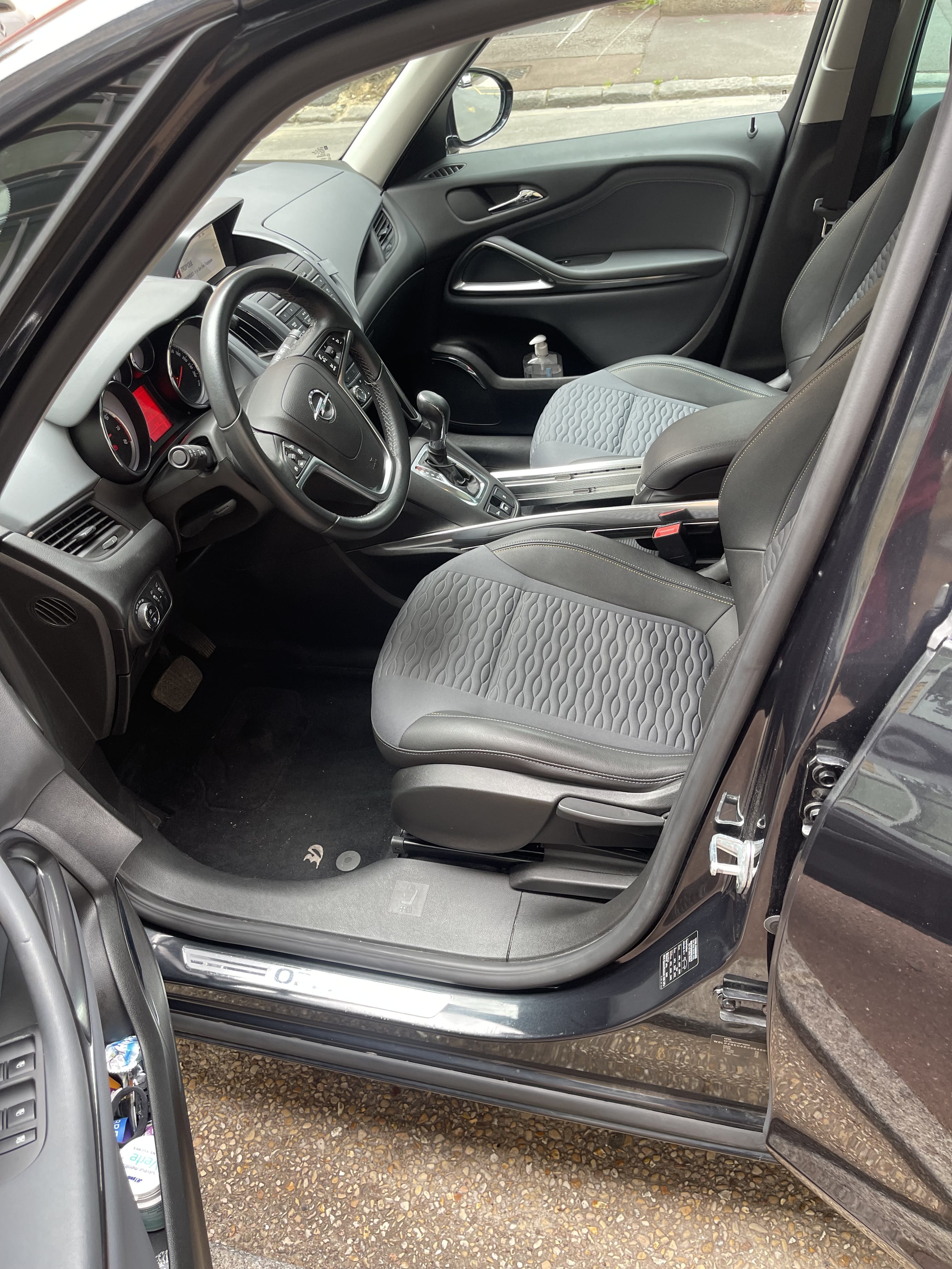 Opel Zafira Tourer avec Régulateur de vitesse