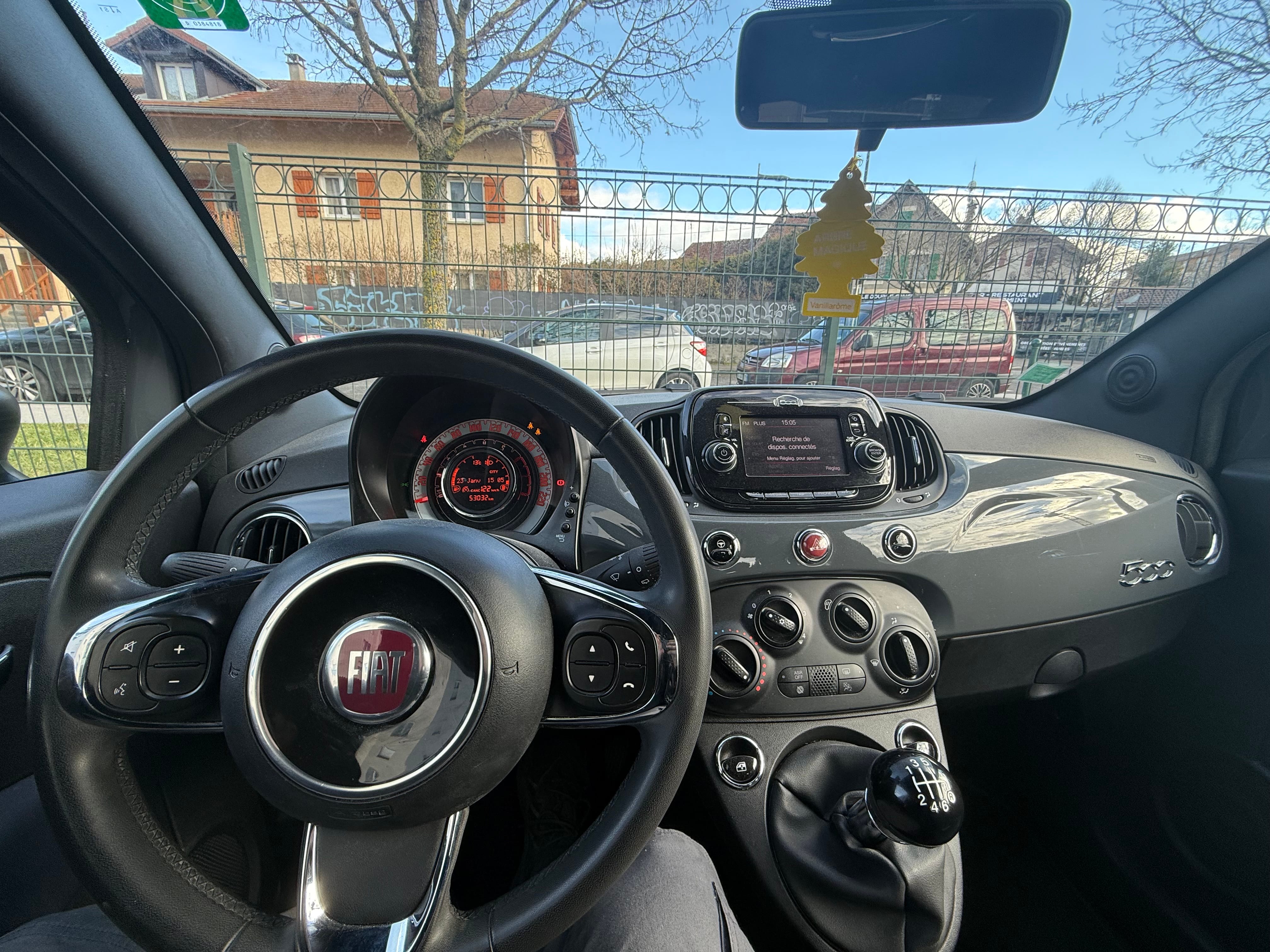 Fiat 500 Essence hybrid avec Audio Bluetooth