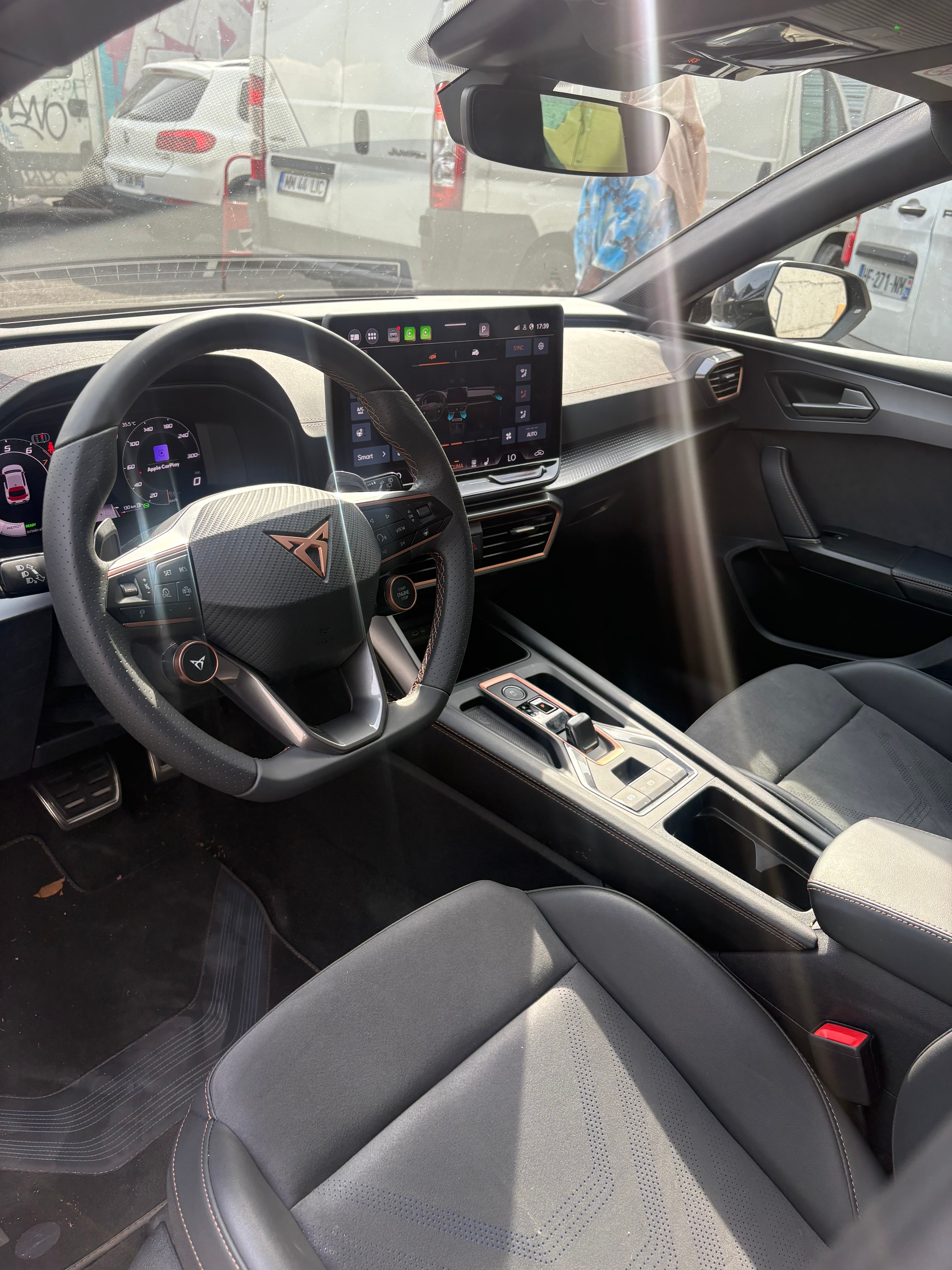 Cupra Leon 1.5 TFSI Turbo Hybride avec GPS