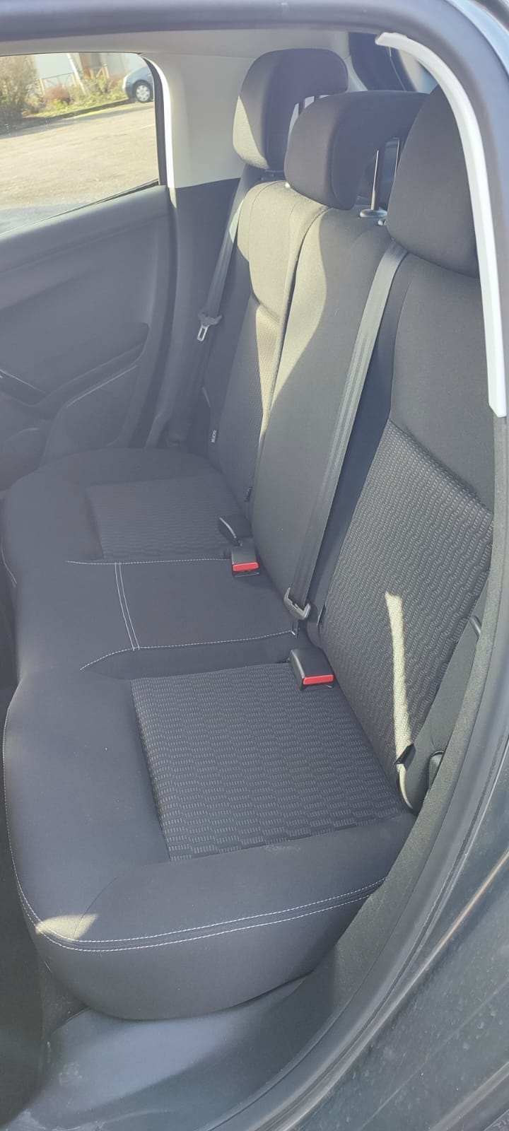 Peugeot 208 avec Port USB
