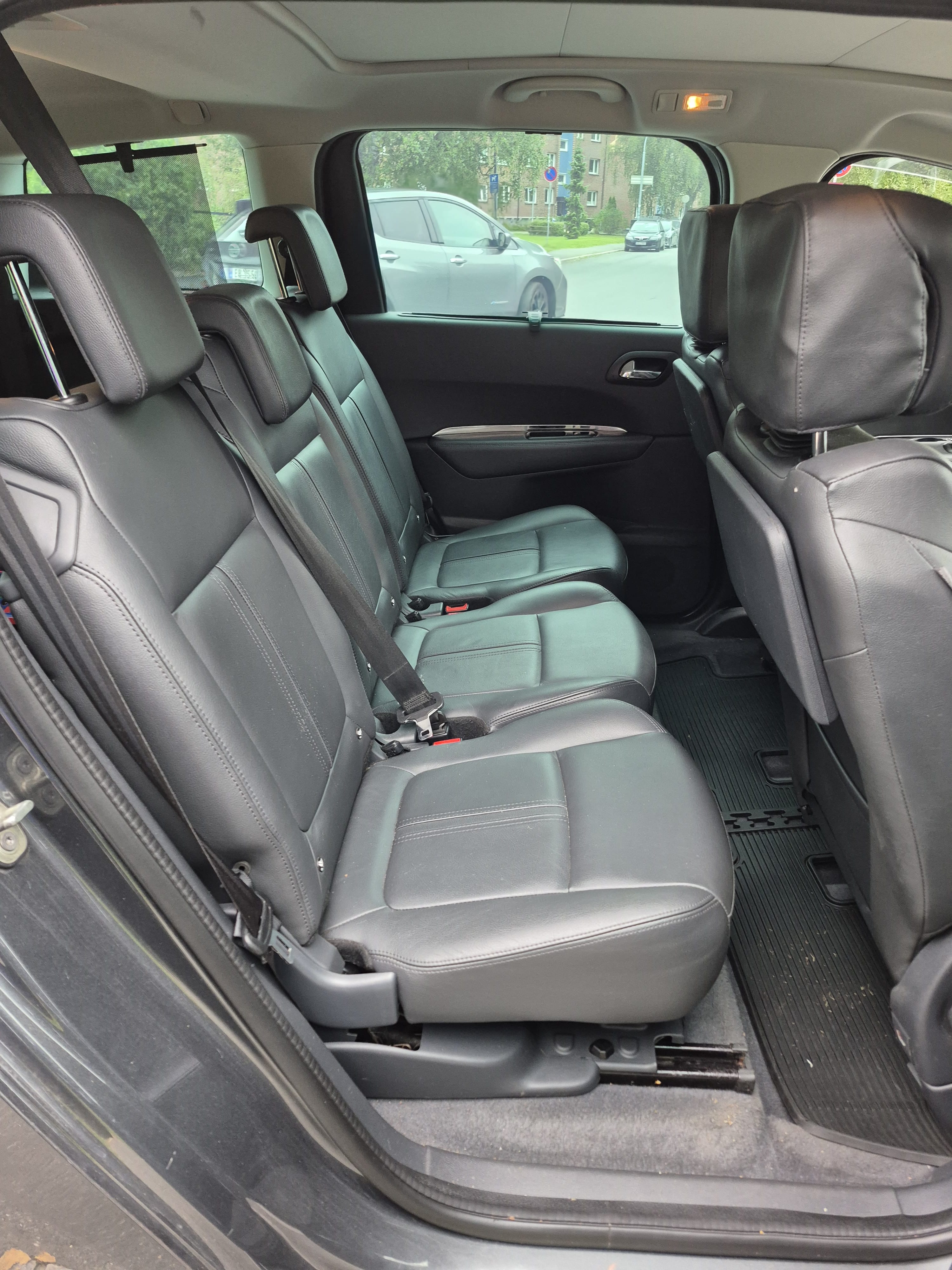 Peugeot 5008 med Vinterdekk