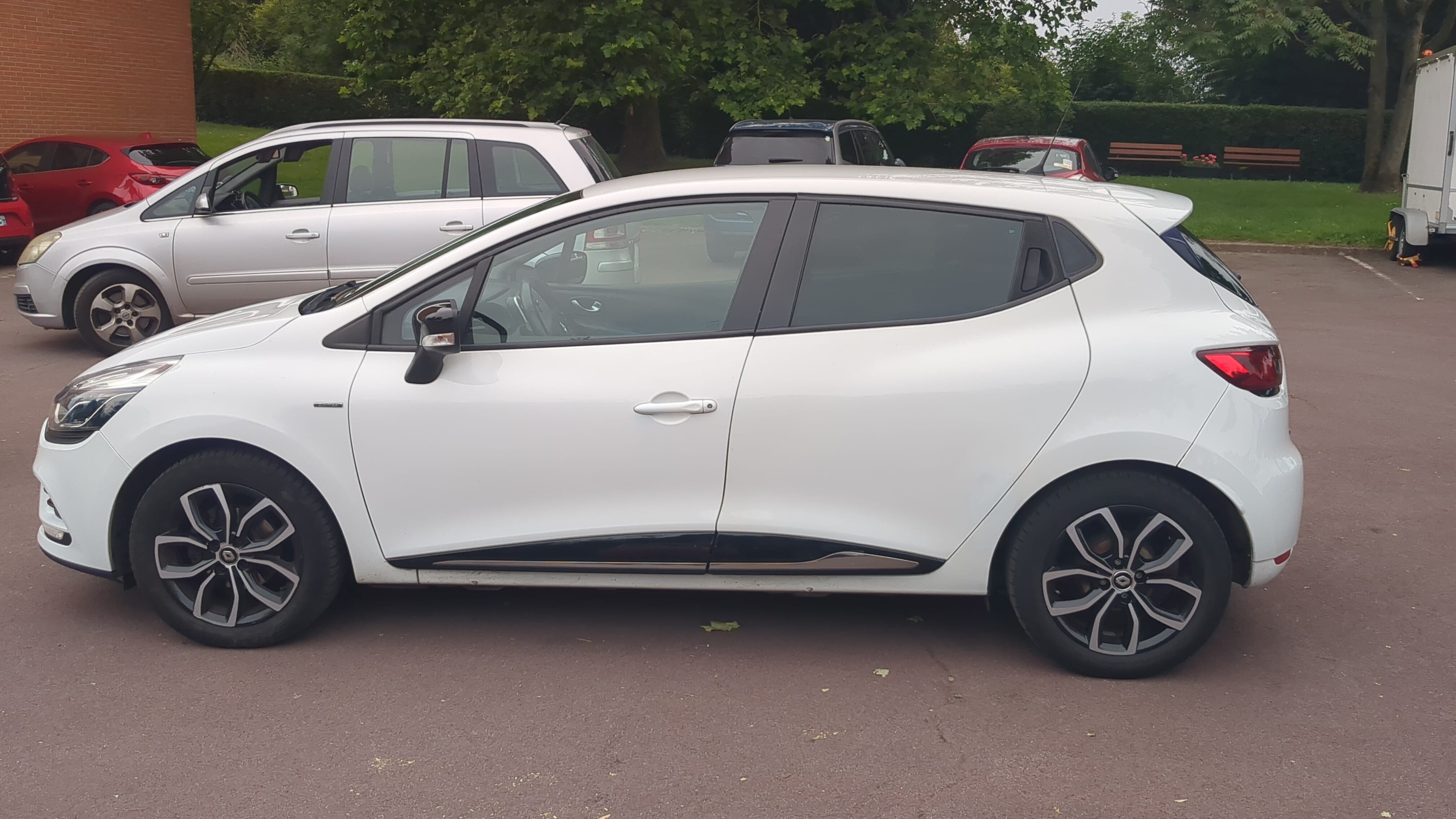 Renault Clio avec Climatisation