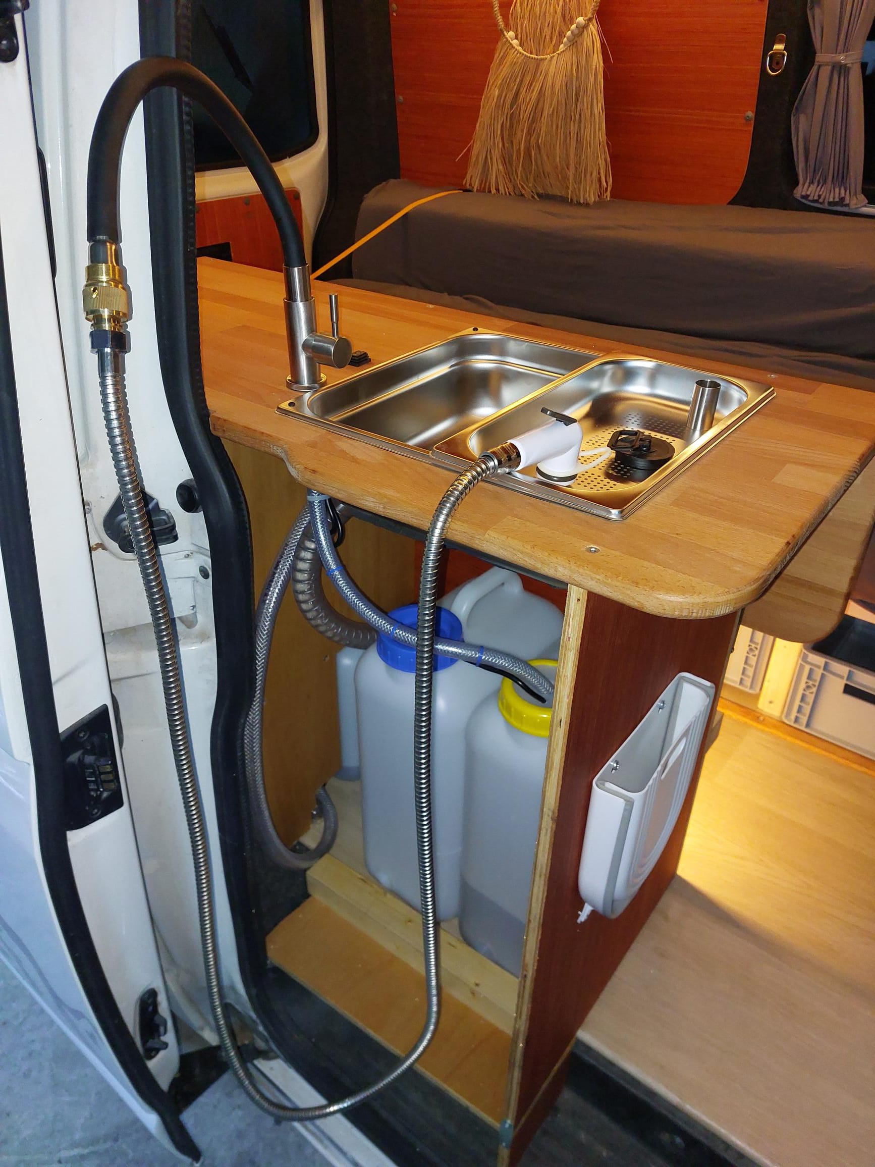 Volkswagen Transporter avec Autoradio