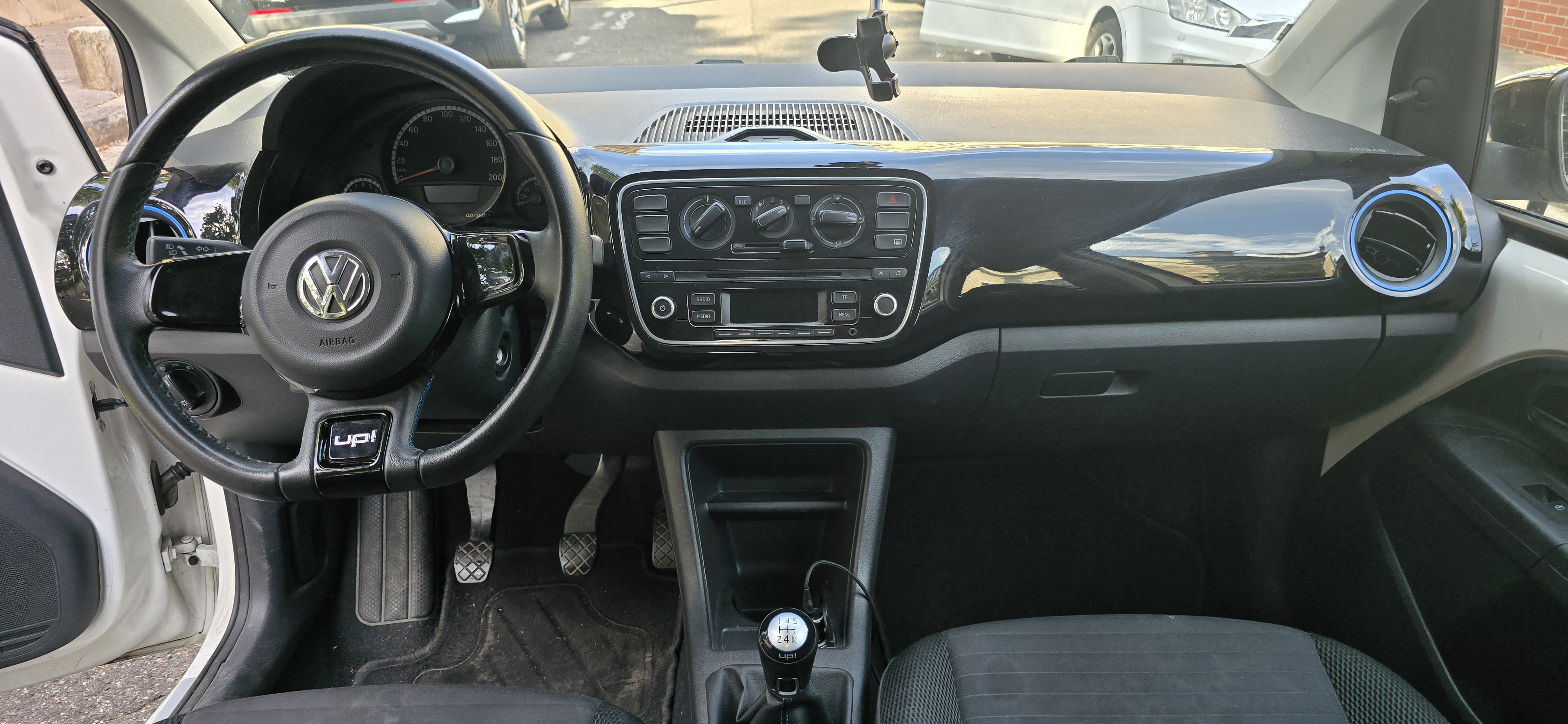 Volkswagen Up! avec Entrée audio / iPod