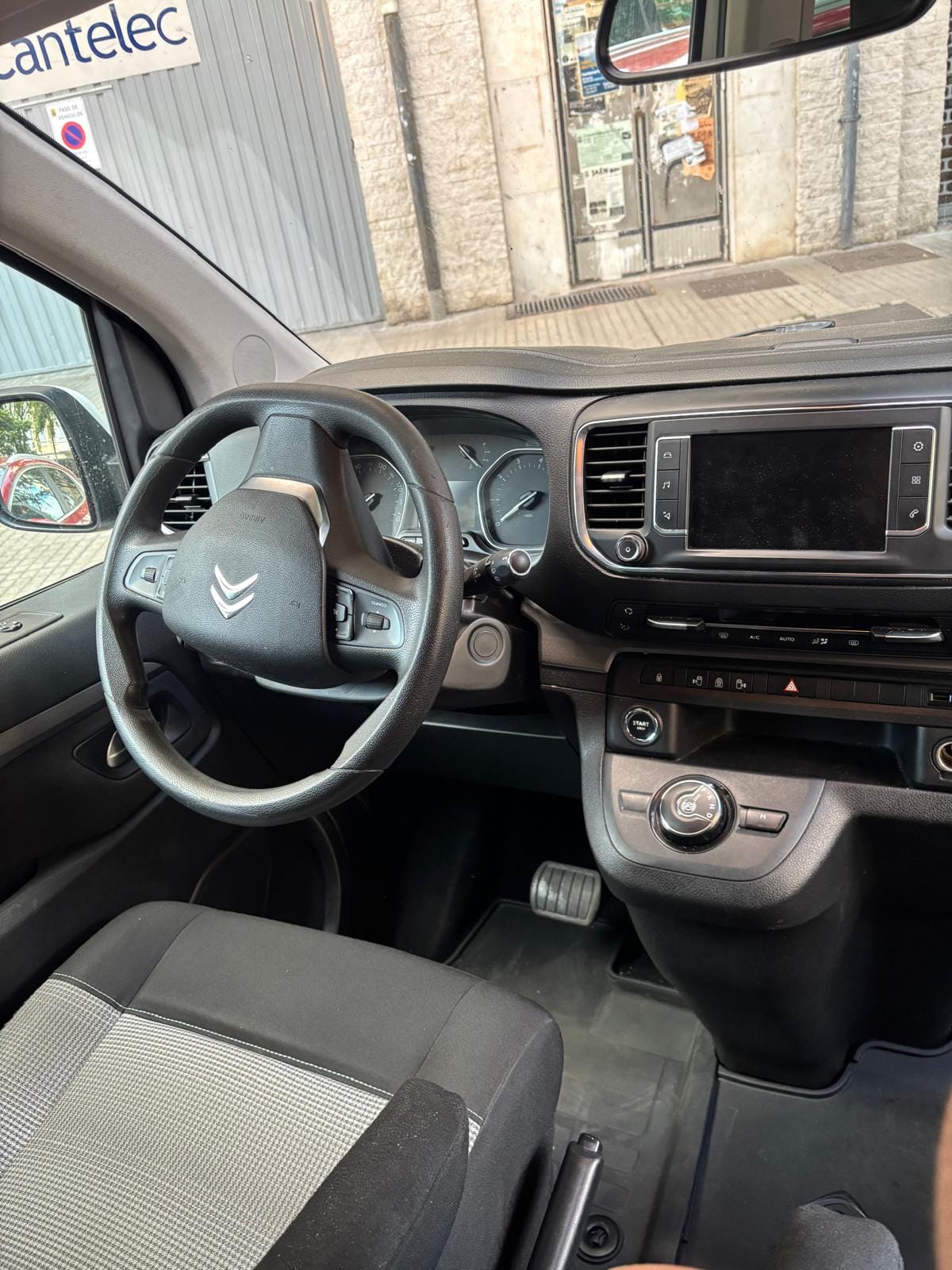 Citroen SpaceTourer con GPS