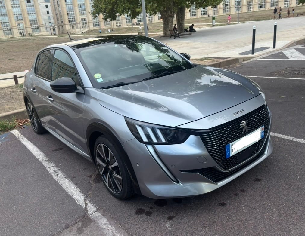 Peugeot 208 GT Line, 2021, Diesel