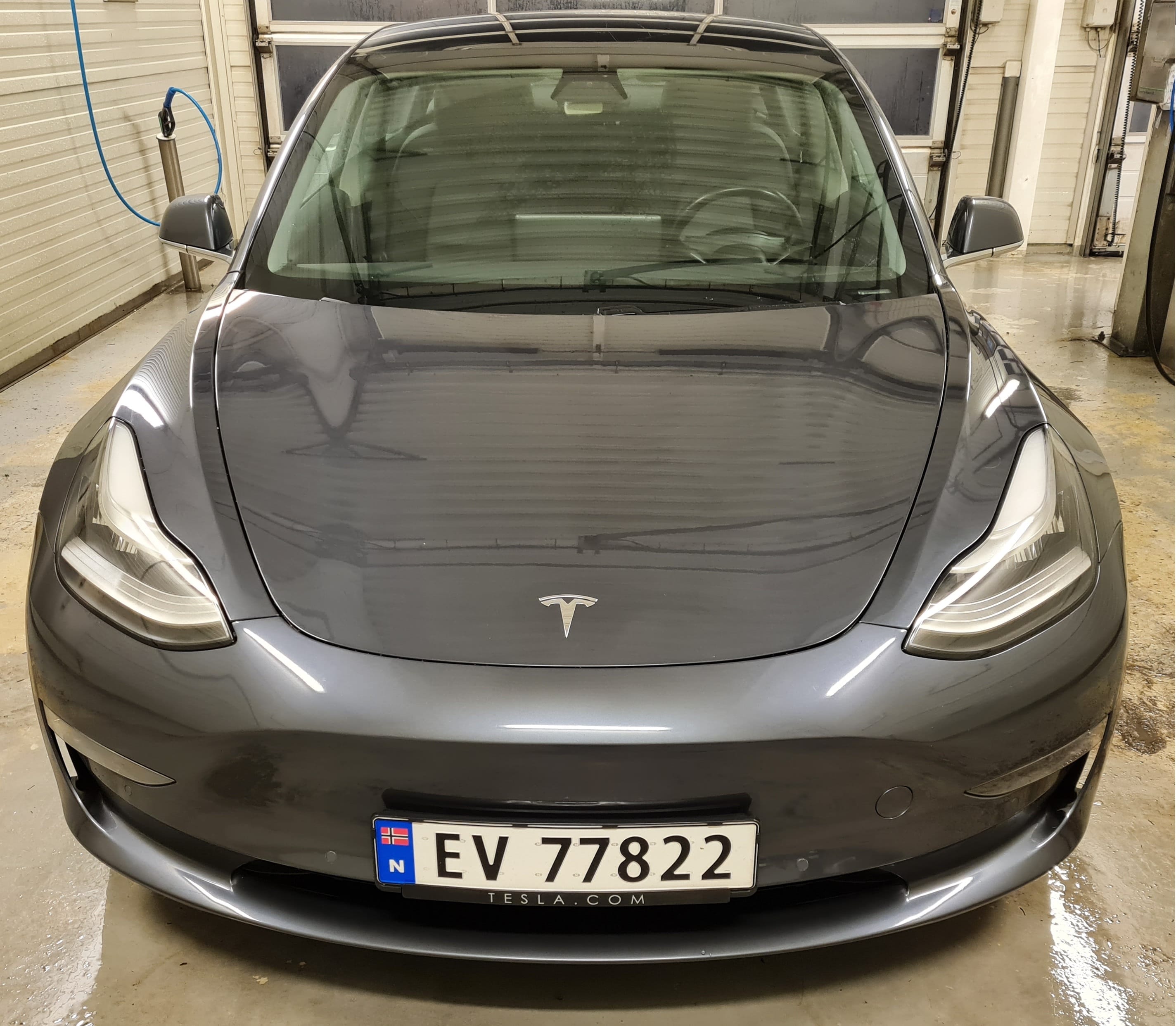 Tesla Model 3 AWD Long Range med Bluetooth audio