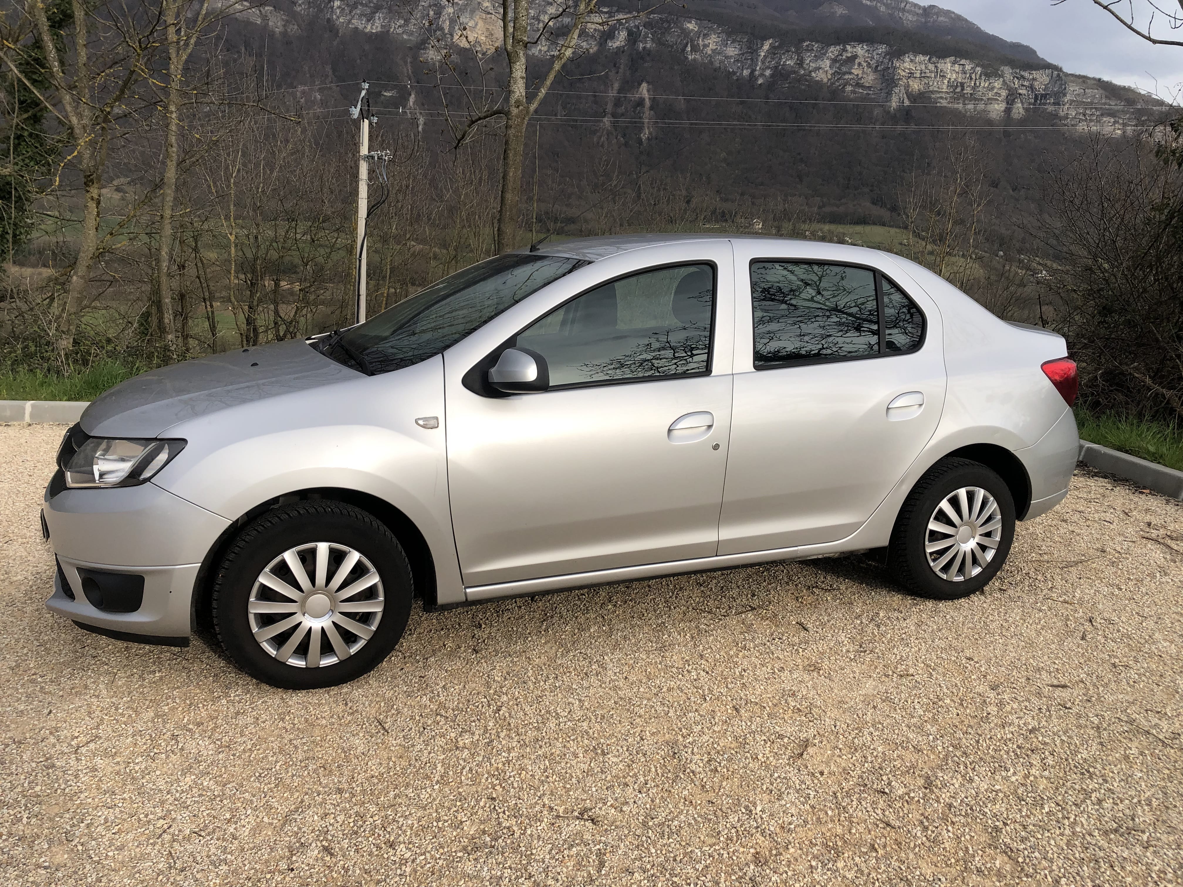Dacia Logan Essence avec Régulateur de vitesse