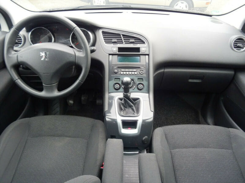Peugeot 5008 2.0 blue hdi 150cv