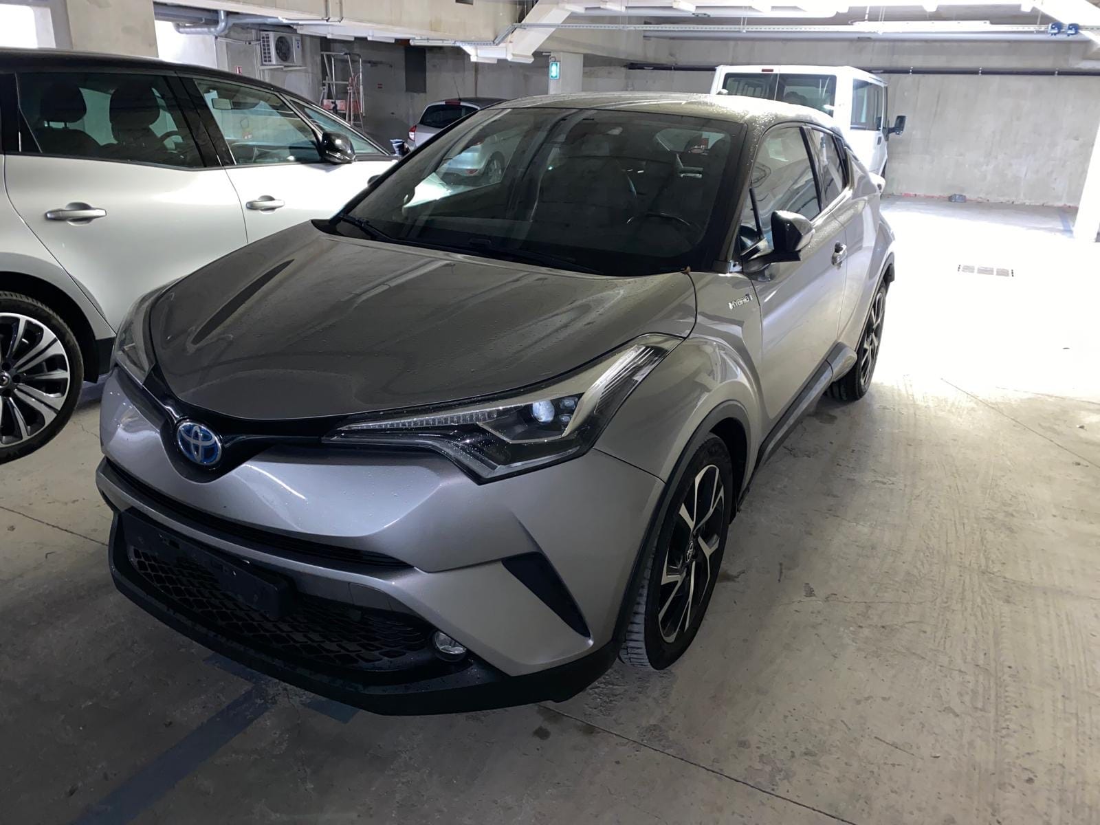 Toyota C-HR Hybrid sans recharge avec GPS