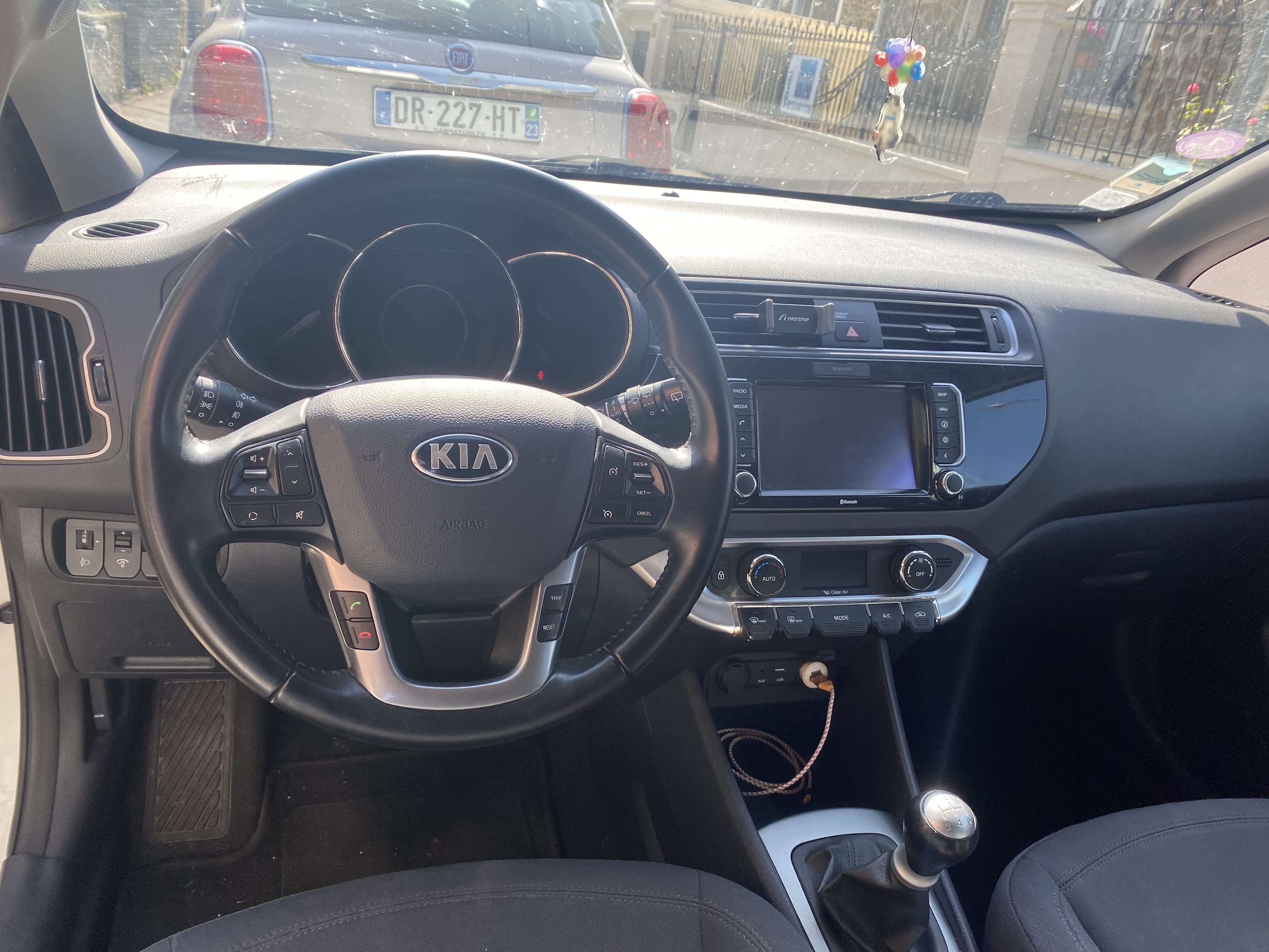 Kia Rio avec Régulateur de vitesse