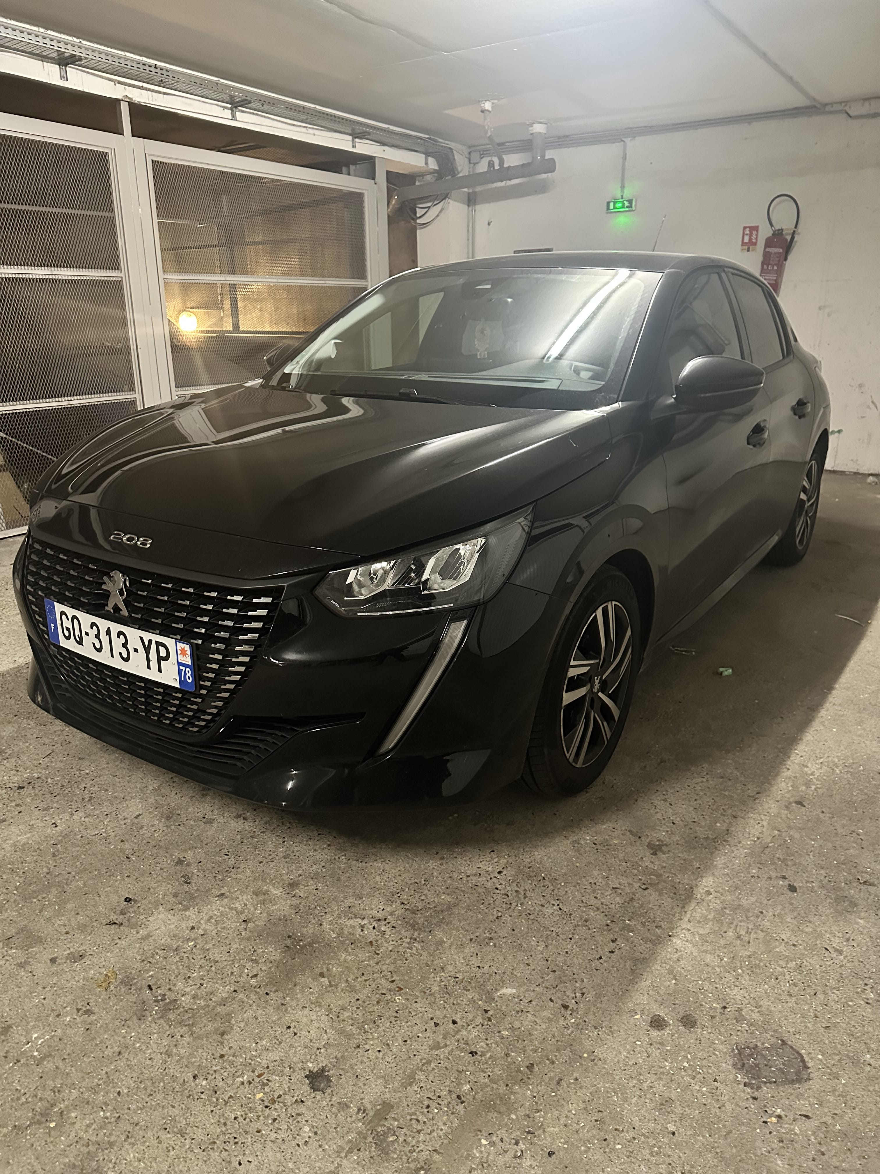 Peugeot 208, 2023, Essence 95, automatique