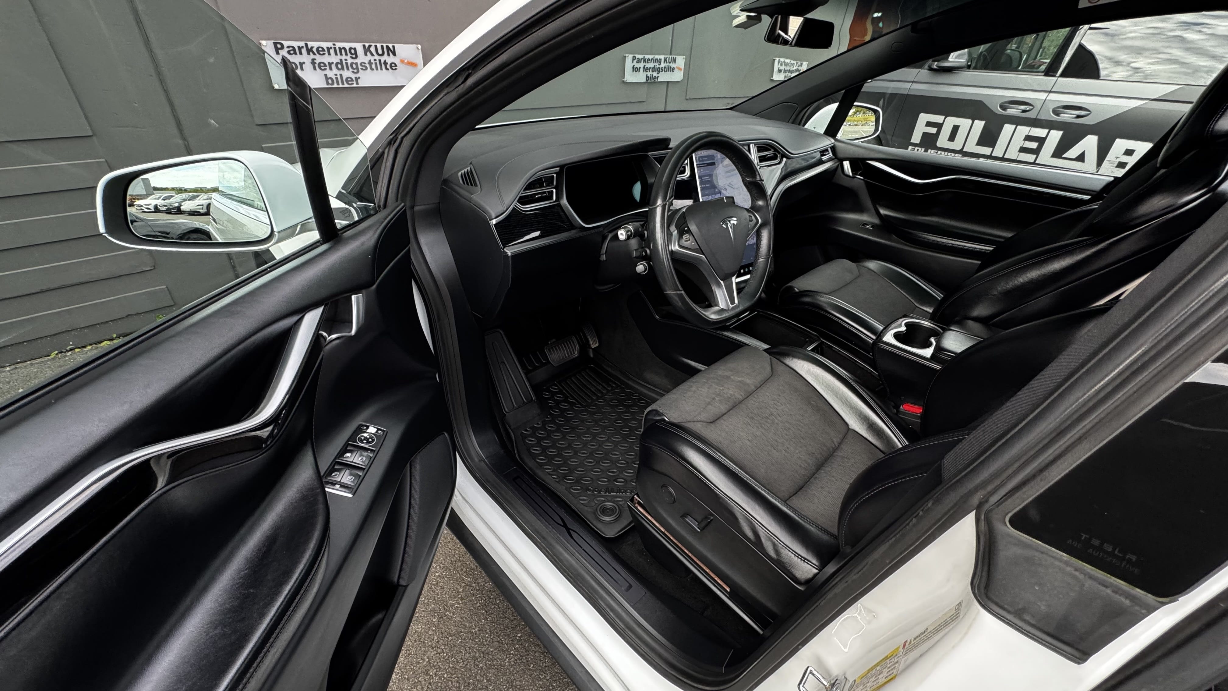 Tesla Model X 75D Gratis Lading på Tesla Superchargers med Firehjulstrekk