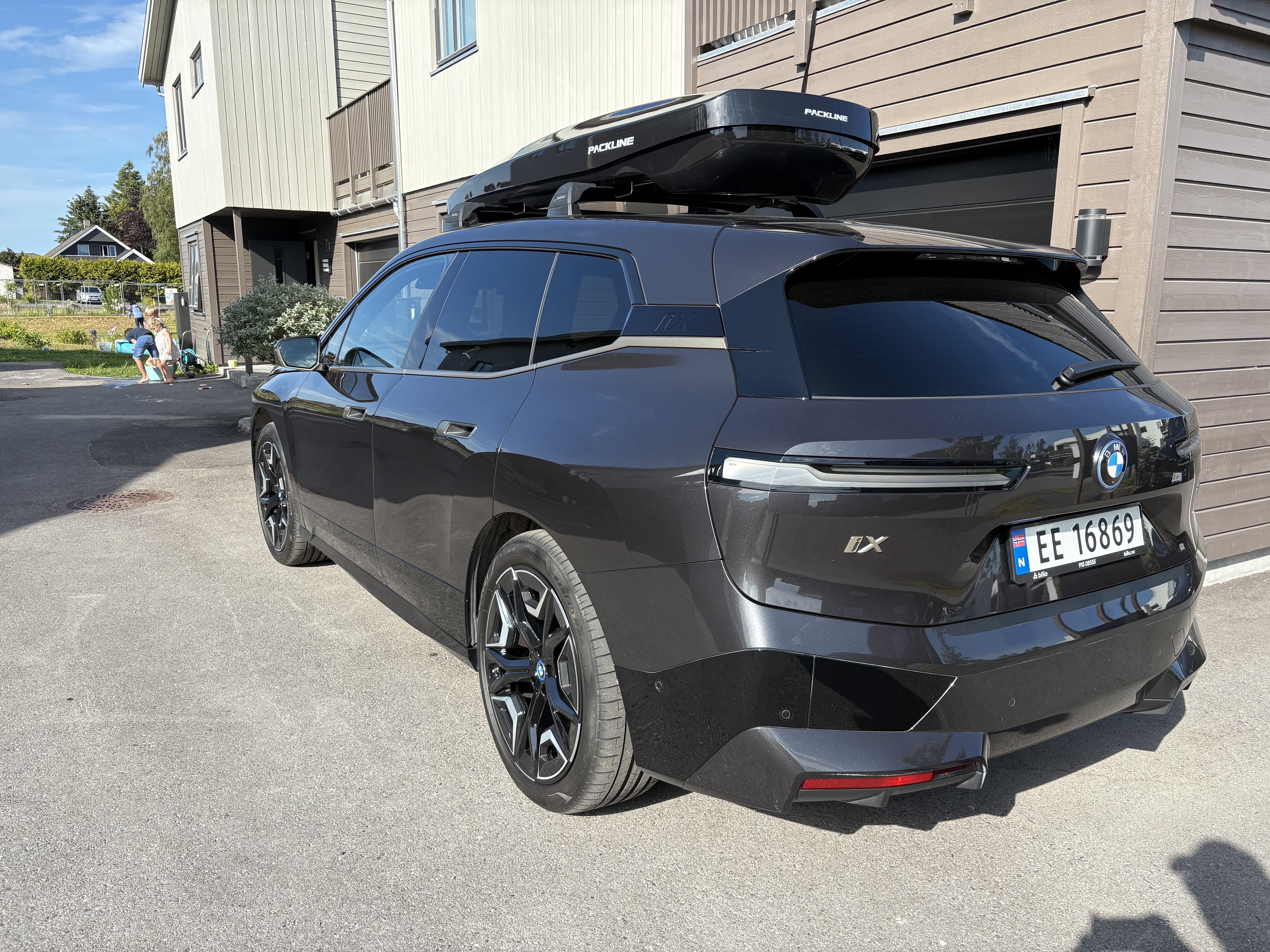 BMW iX xDrive50 med GPS