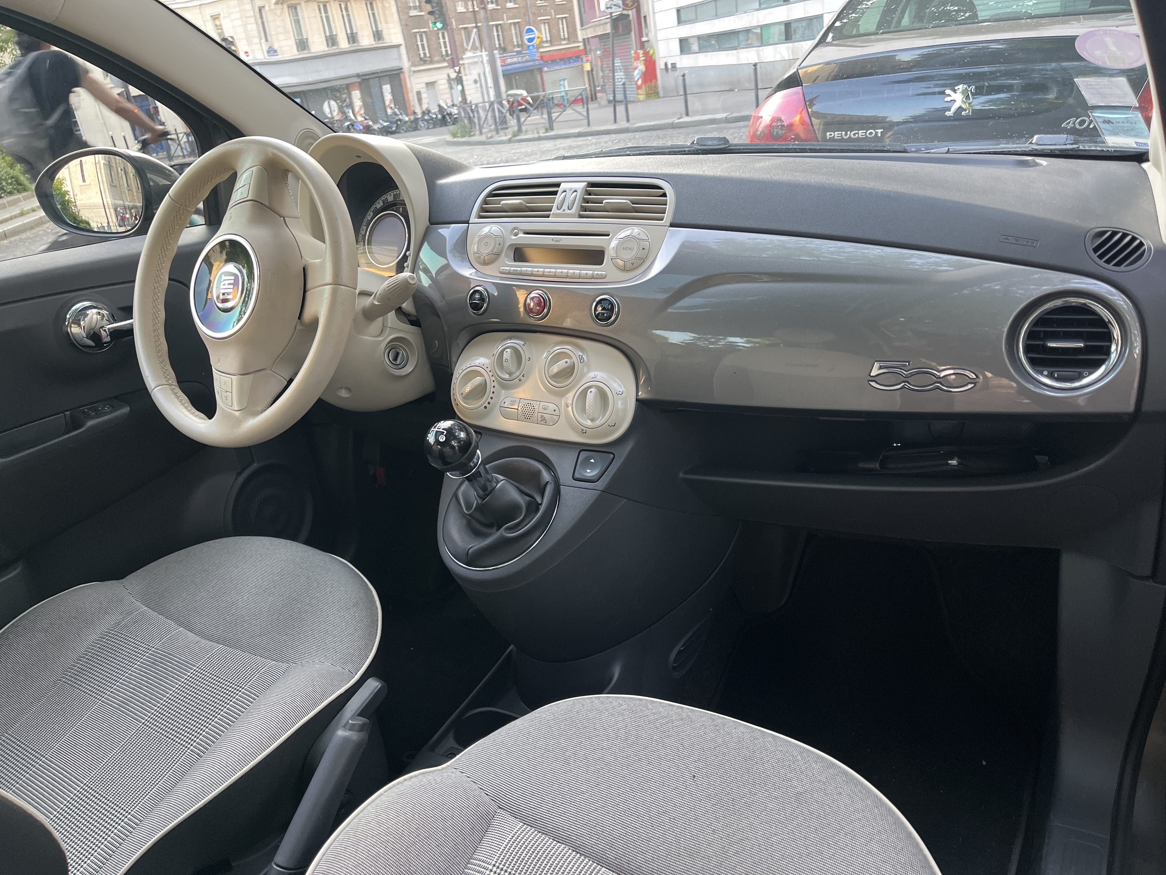 Fiat 500 avec Entrée audio / iPod