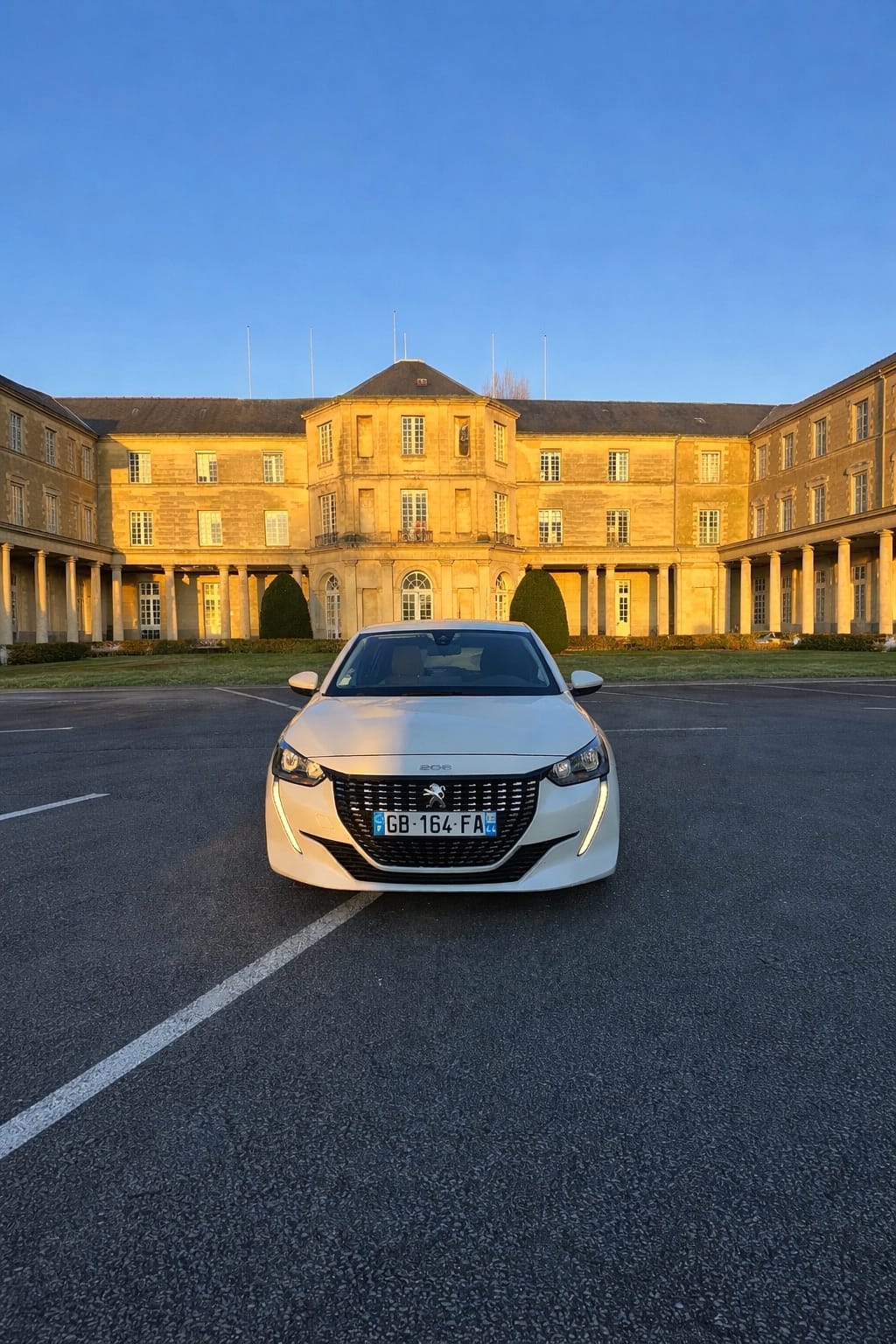 Peugeot 208, 2021, Essence 98