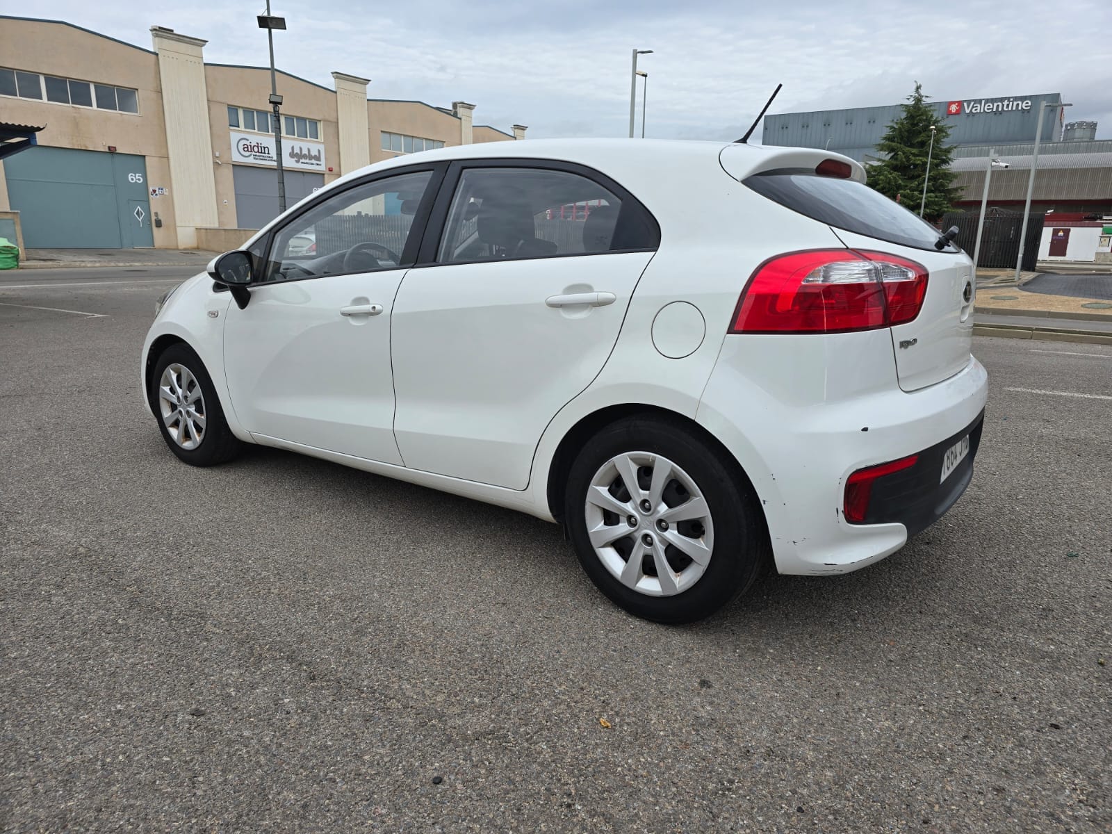 Kia Rio 1.2 CVVT con Audio Bluetooth