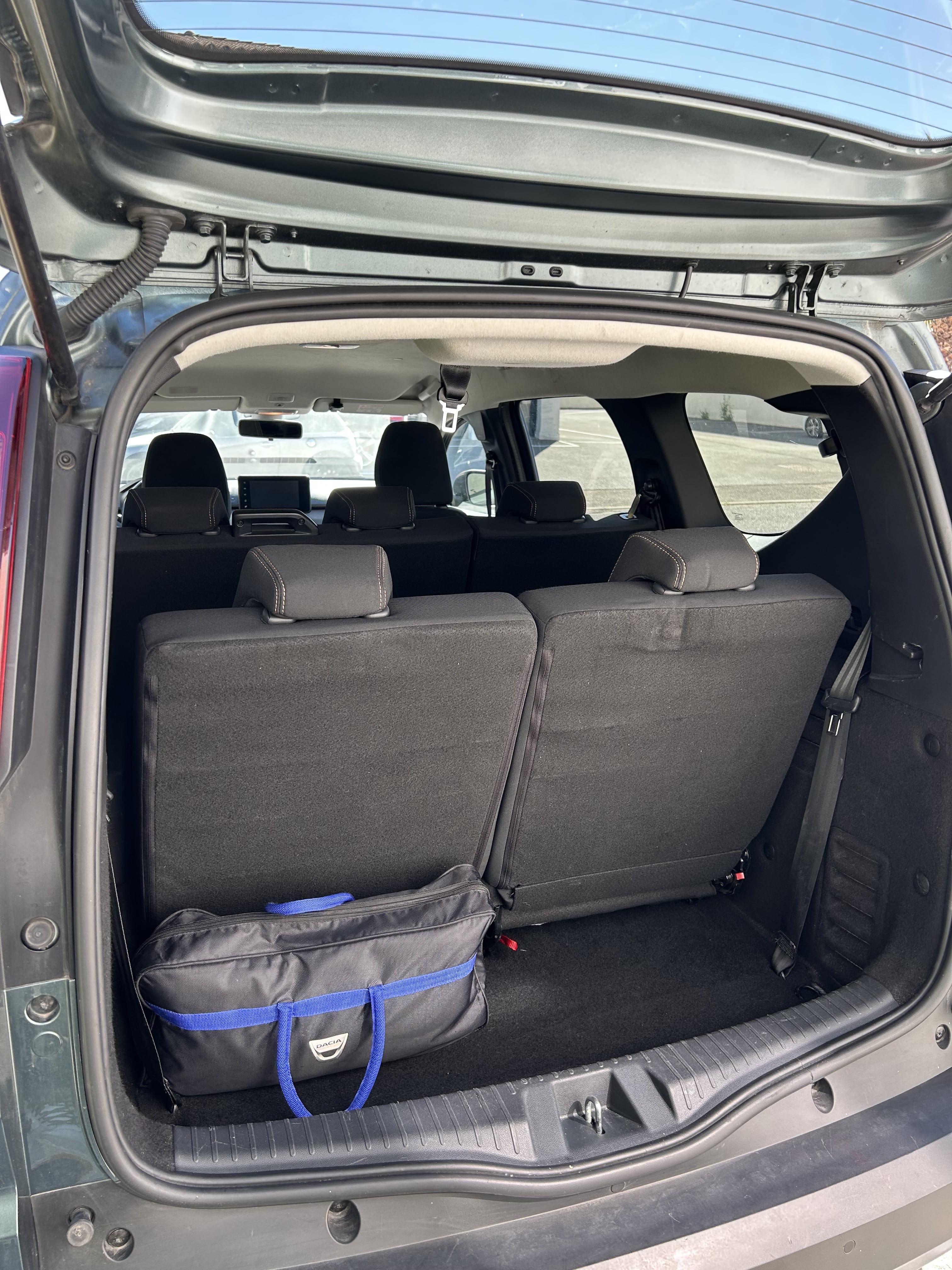 Dacia Jogger 100 Eco-G avec Apple CarPlay