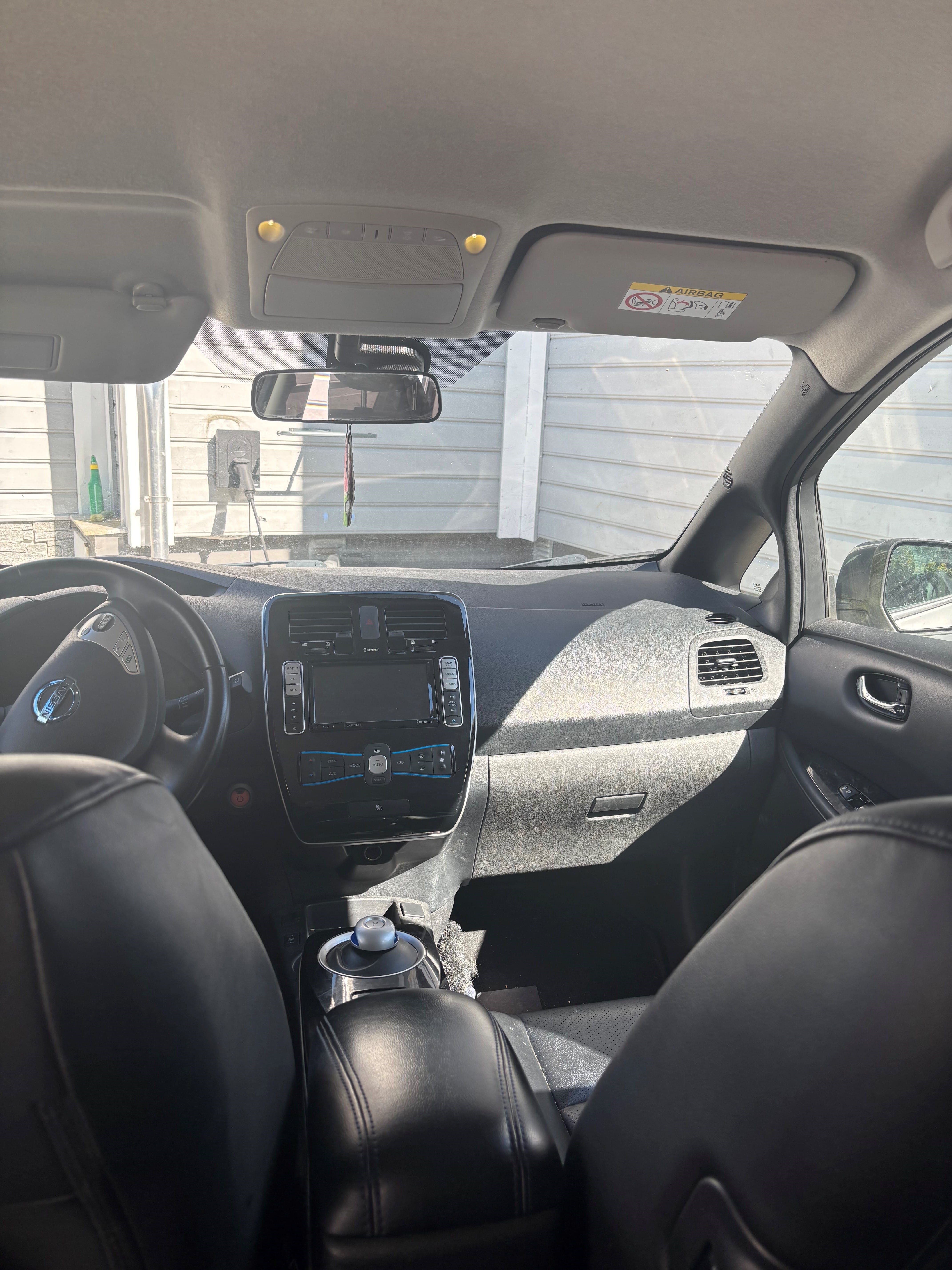 Nissan Leaf med Bilradio
