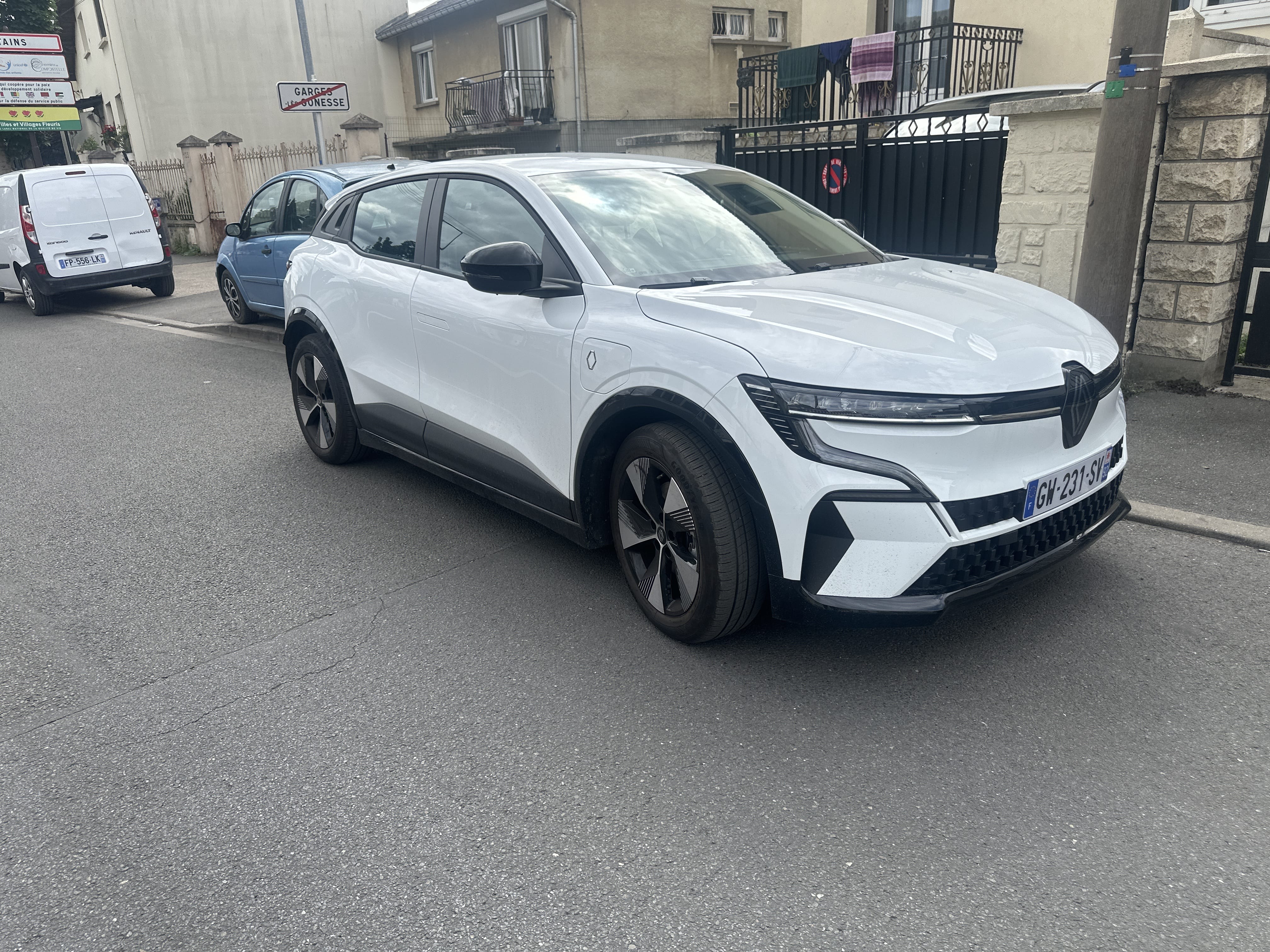 Renault Mégane, 2024, Électrique, automatique