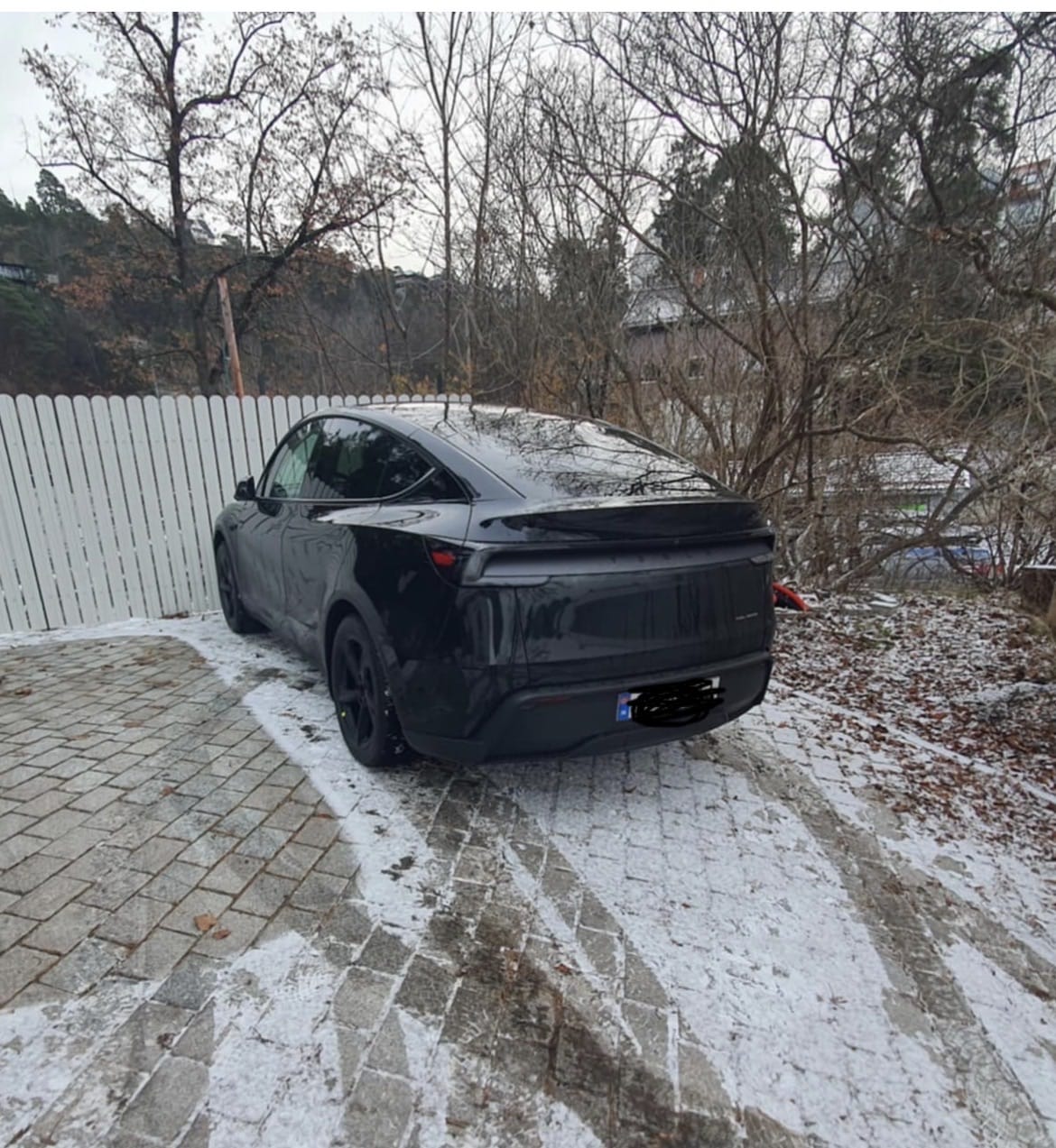 Tesla Model Y Long Range med GPS