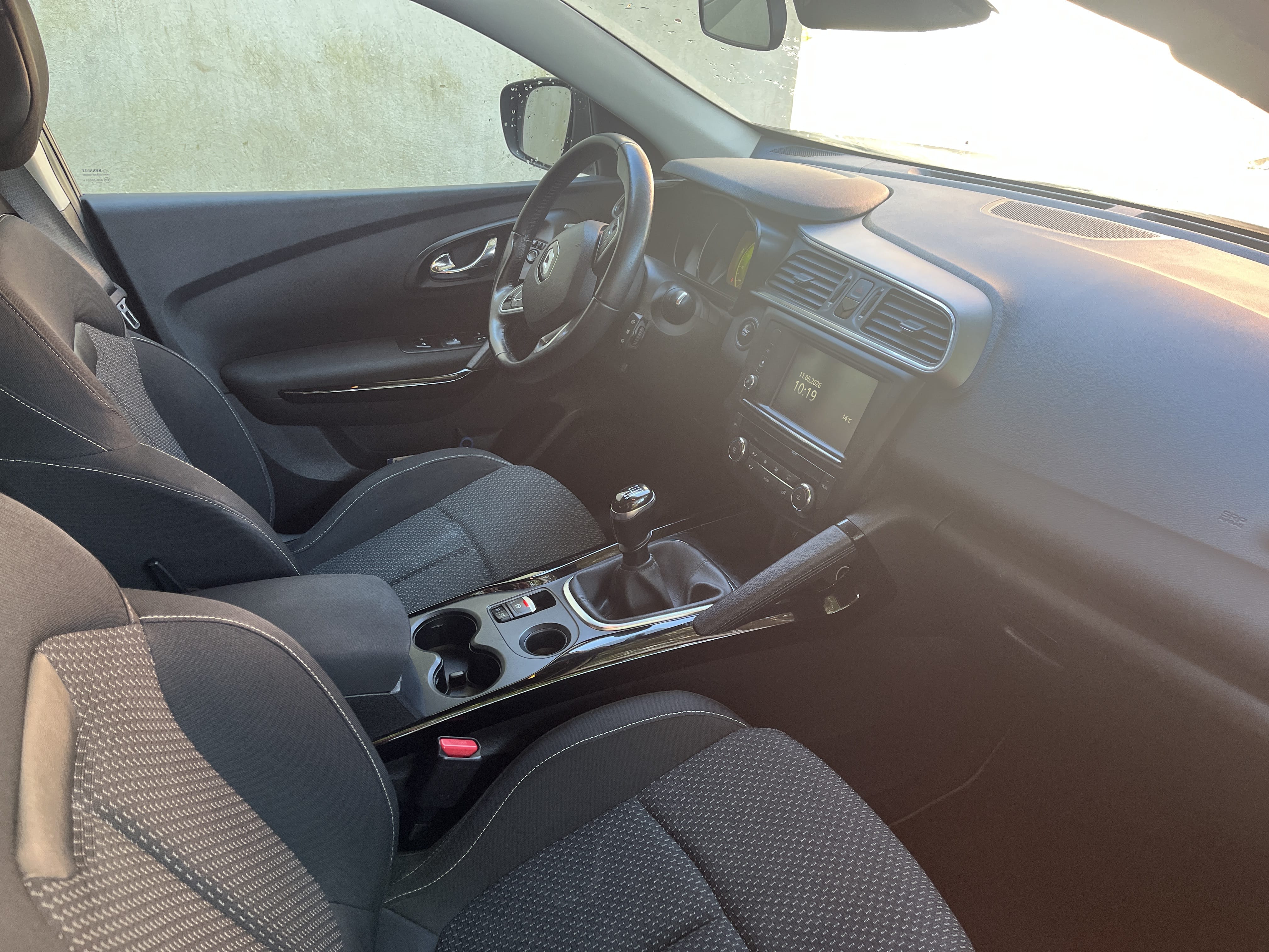 Renault Kadjar with USB charging ports