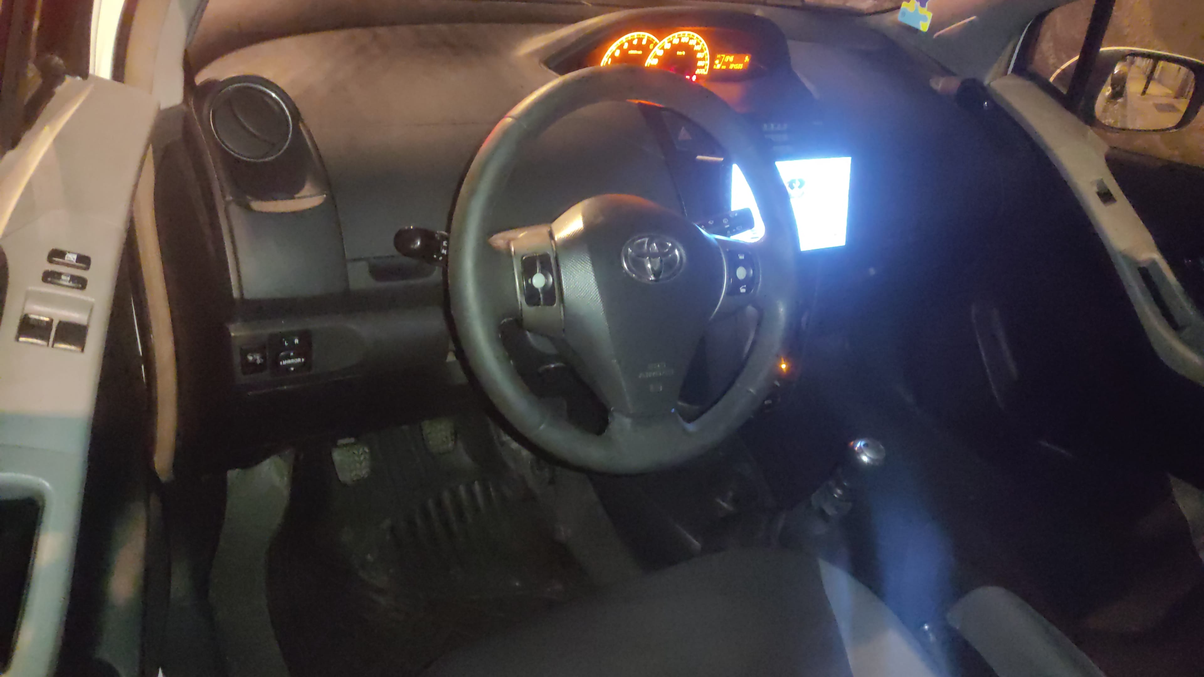Toyota Yaris 3-Door L with Android Auto