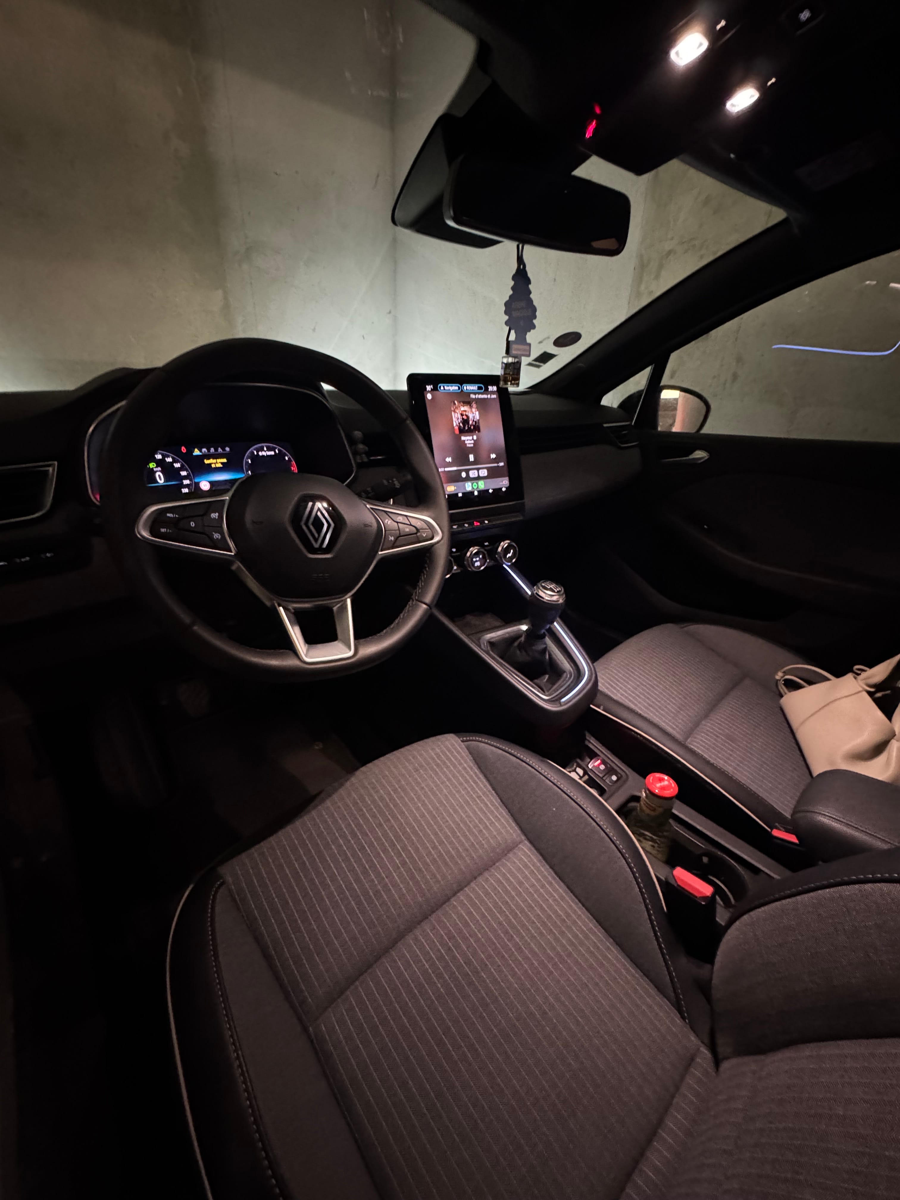 Renault Clio avec Régulateur de vitesse