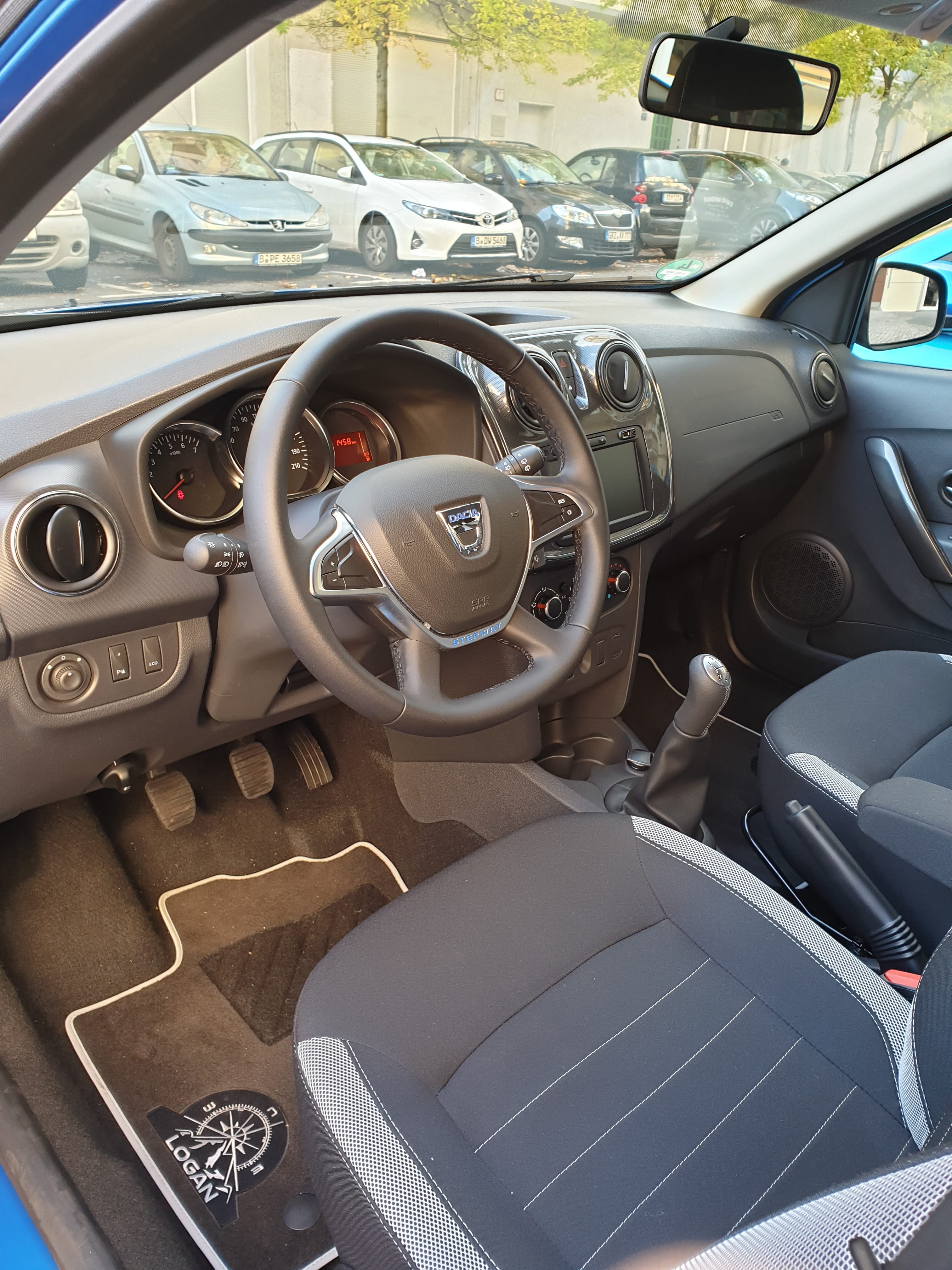 Dacia Logan MCV with Cruise control