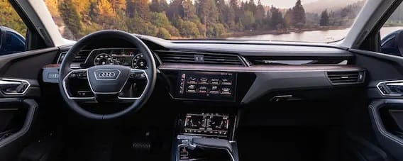 Audi e-tron med Cruisekontroll