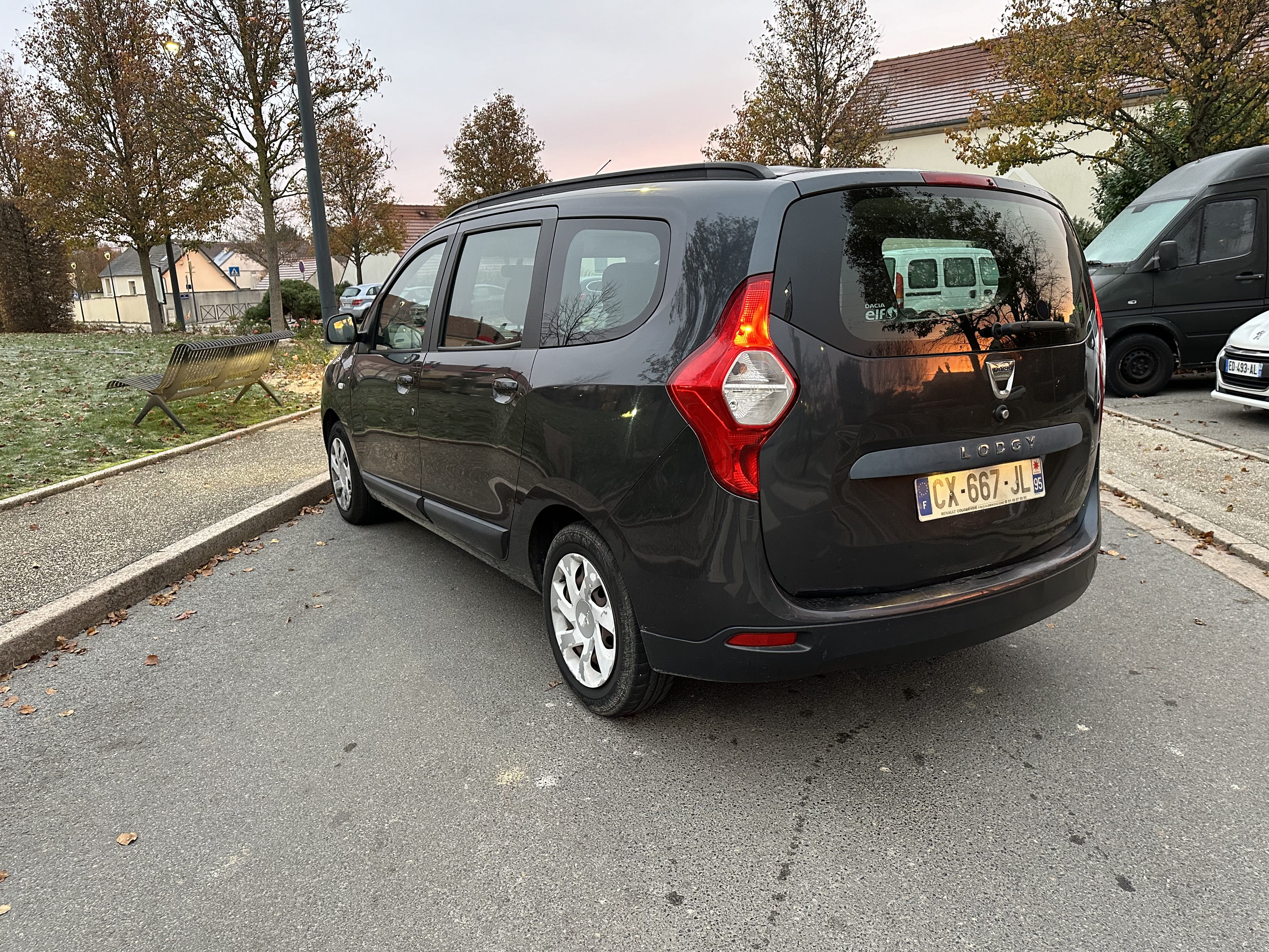 Dacia Lodgy 1.5 DCI 110cv avec Siège bébé