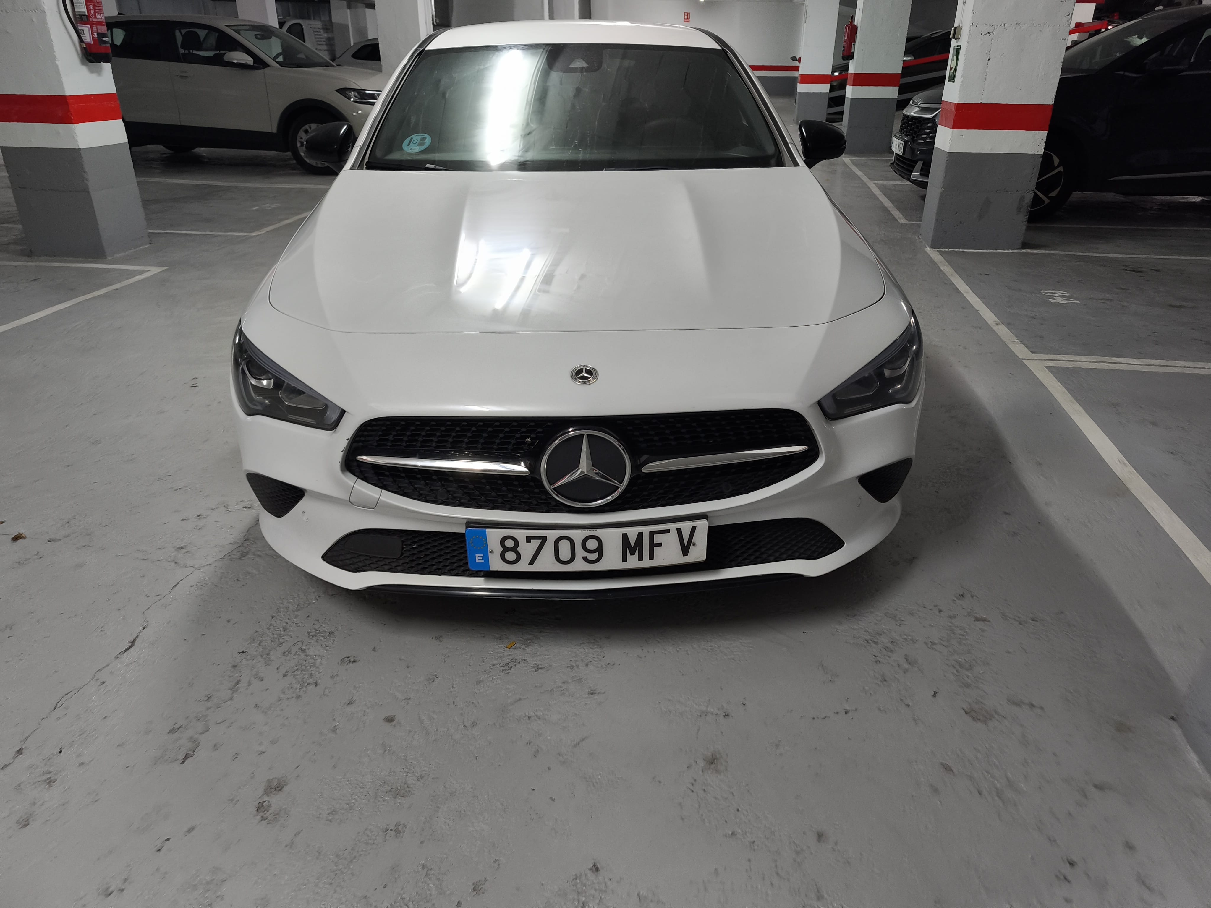 Mercedes-Benz CLA 180 mit Navigationsgerät