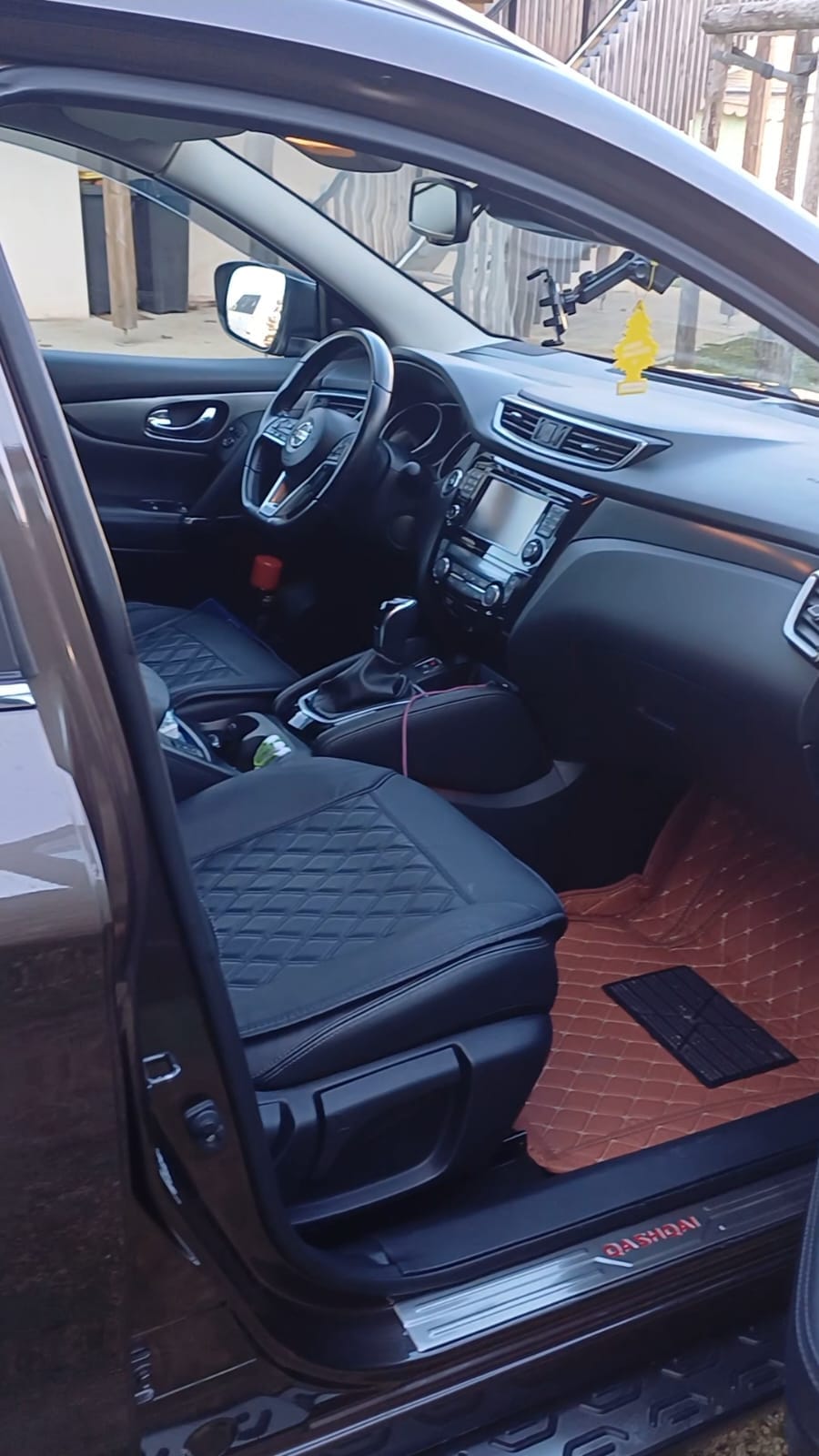 Nissan Qashqai avec GPS