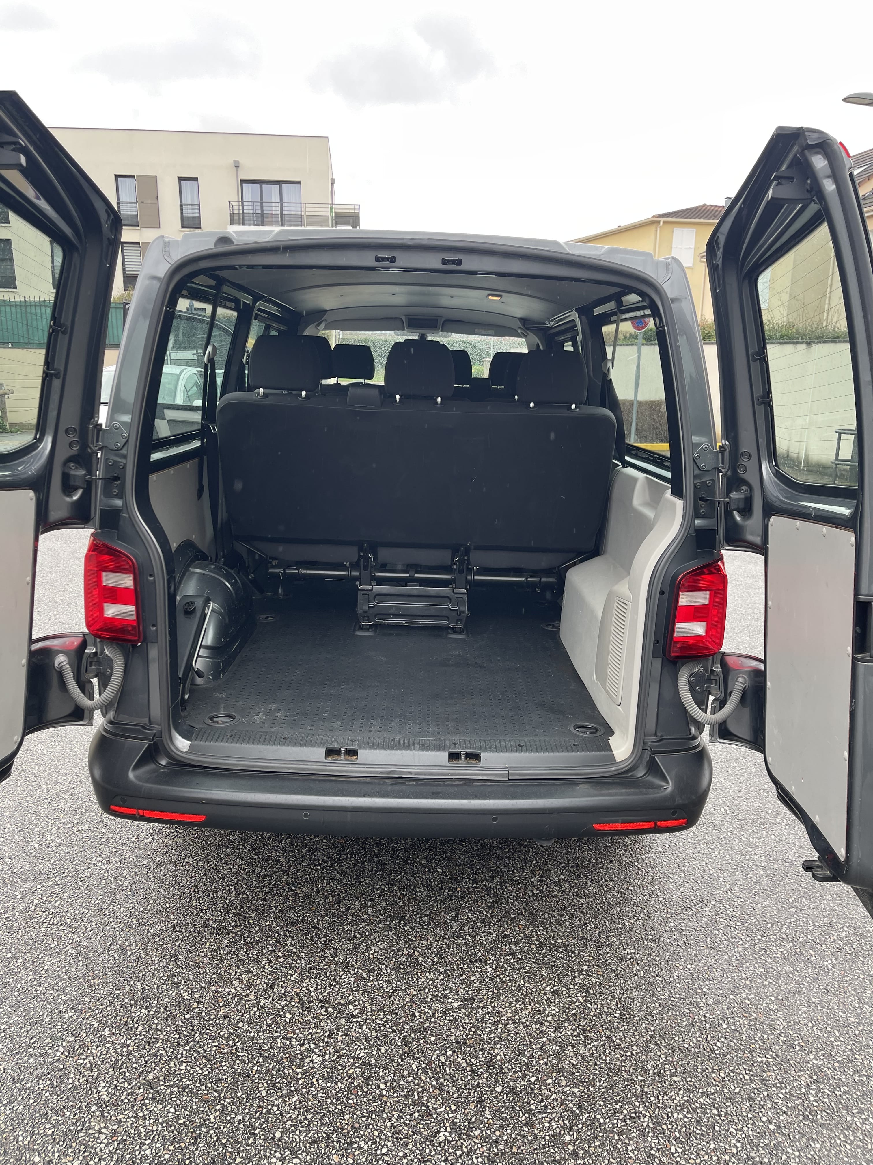 Volkswagen Transporter Combi avec Chaines