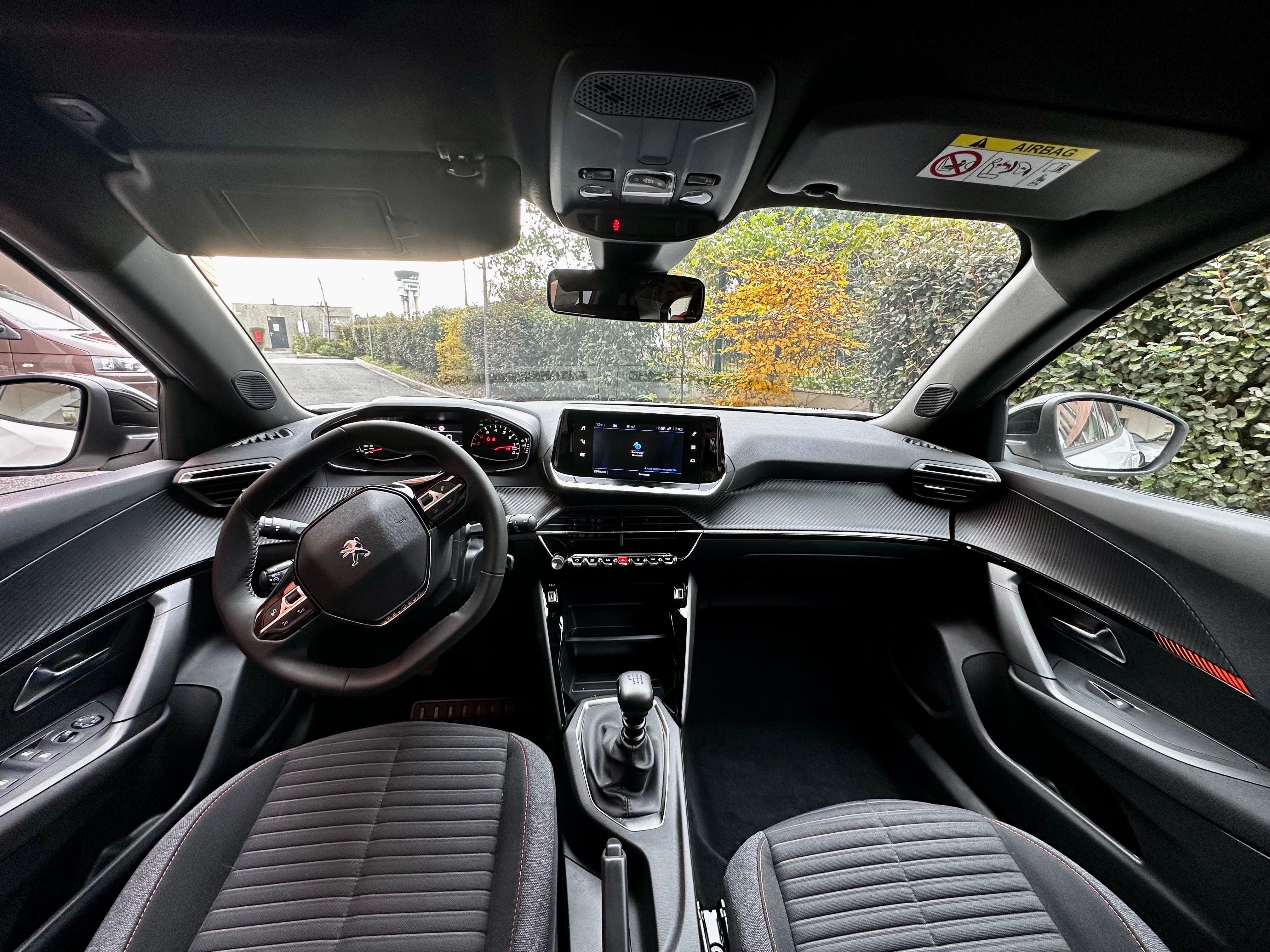 Peugeot 2008 avec GPS