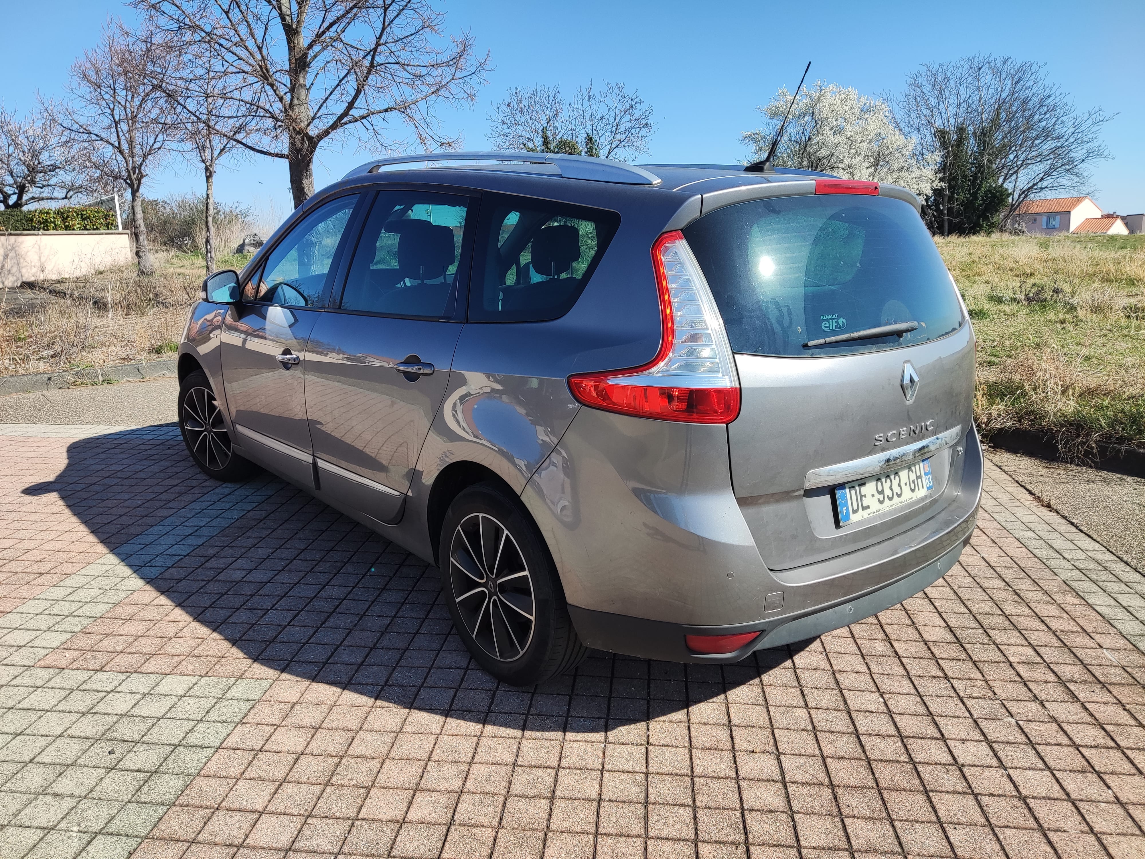 Renault Grand Scenic 1.2 TCE avec GPS