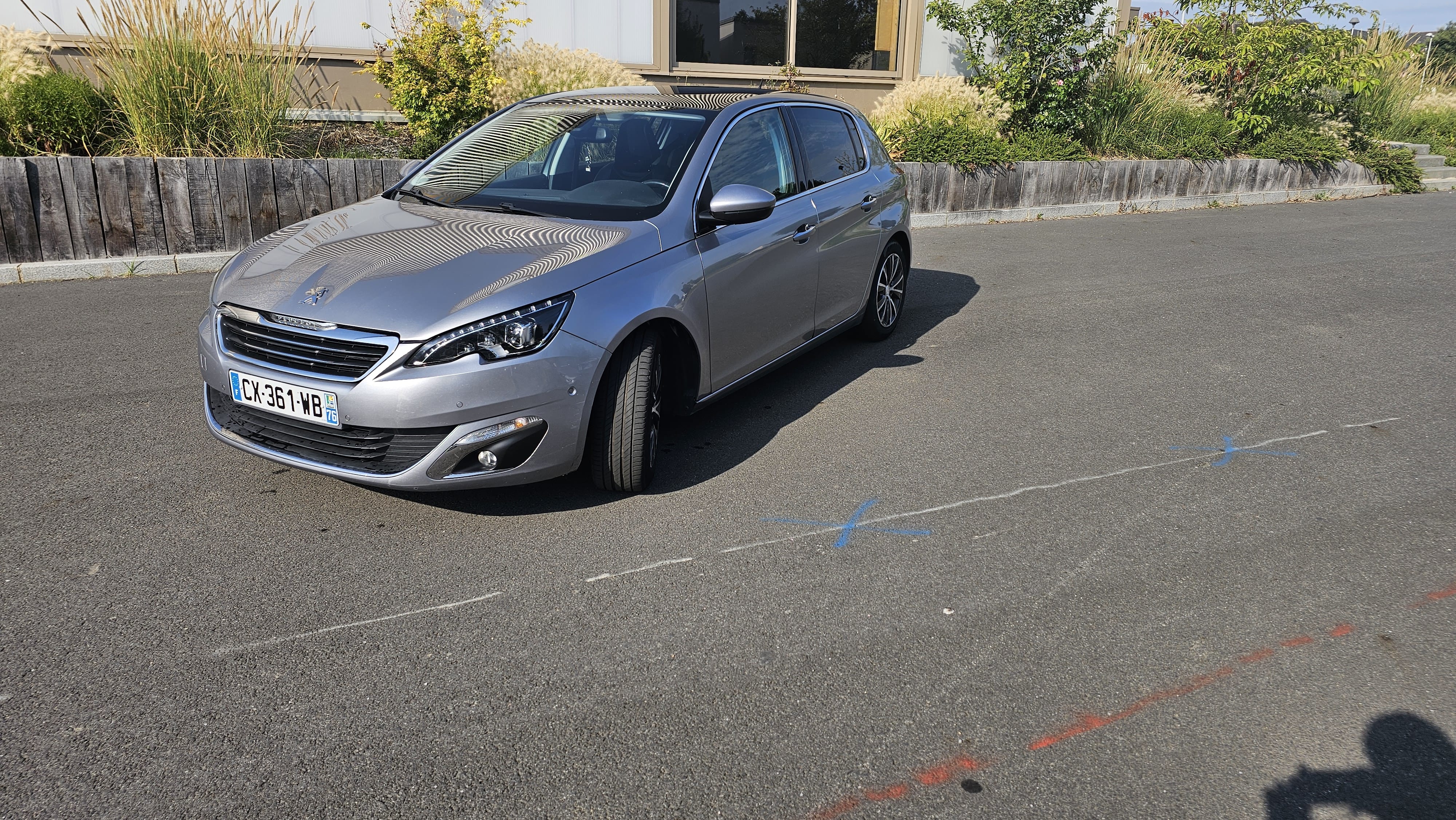 Peugeot 308 Féline 156cv avec GPS