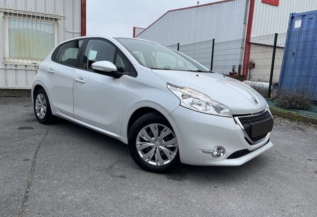Peugeot 208, 2013, Diesel