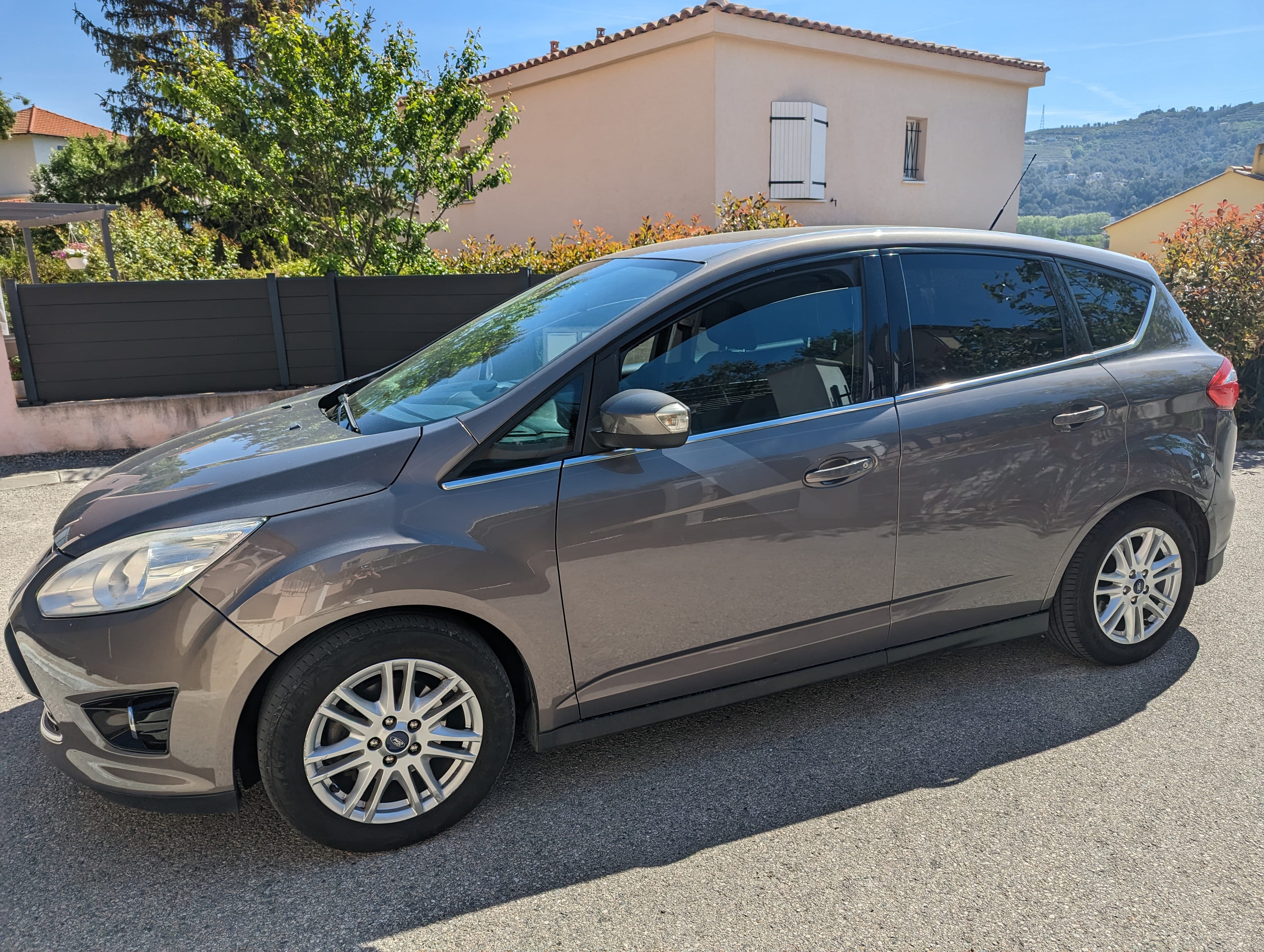 Ford C-Max with Air conditioning